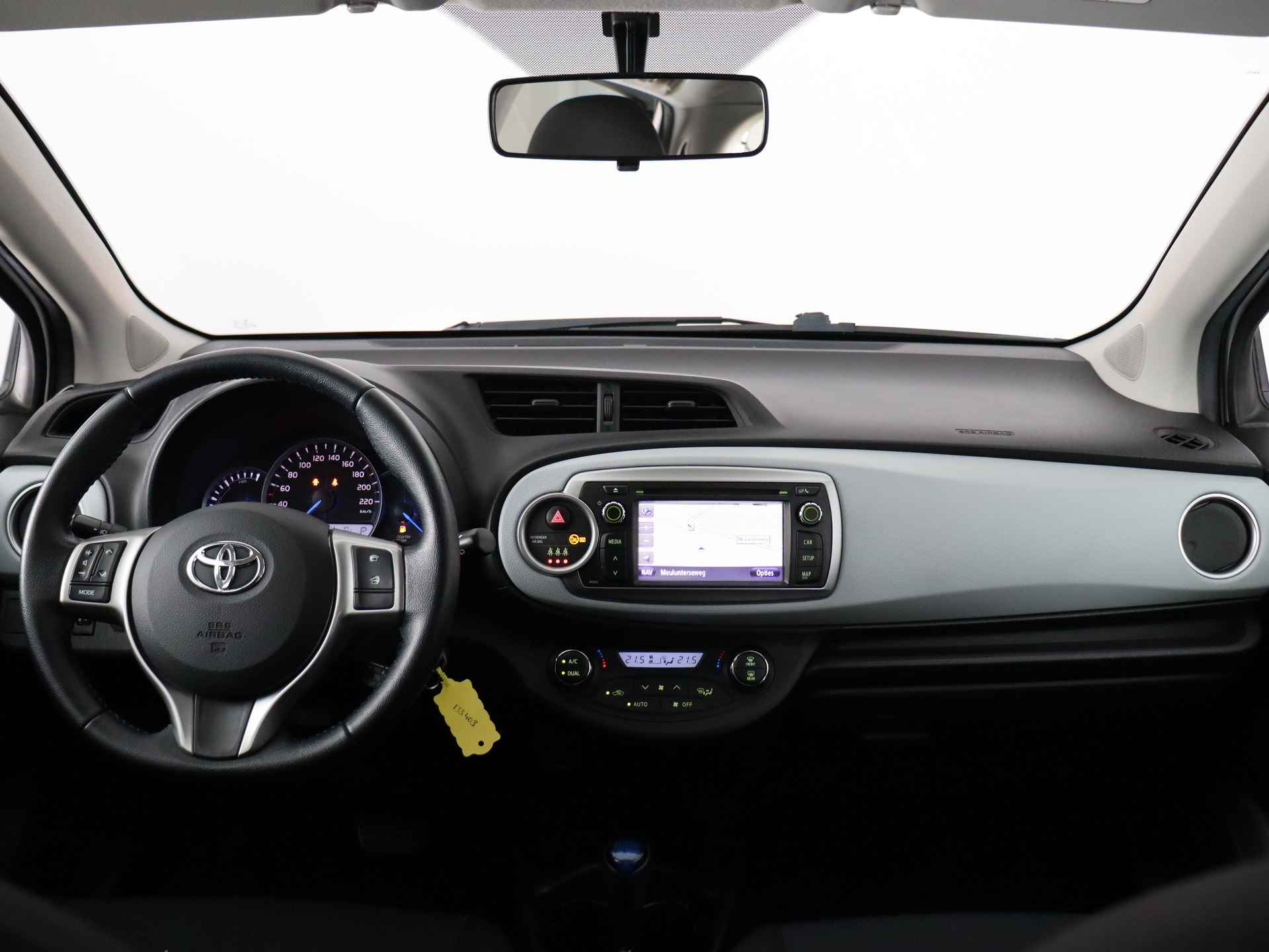 Toyota Yaris 1.5 Full Hybrid Aspiration (NL-Auto / Climate / Cruise / Navi / Camera) - 8/53