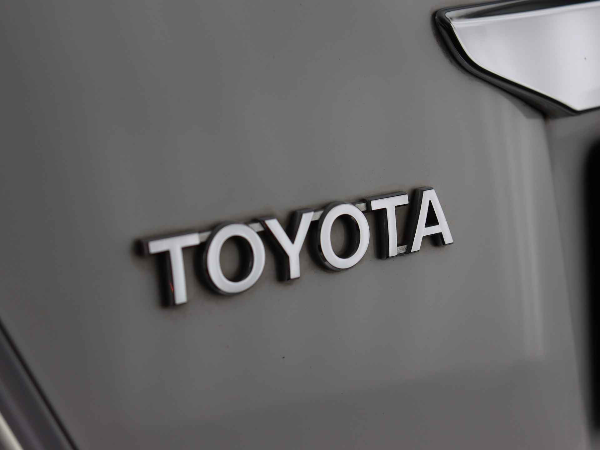 Toyota Yaris 1.5 Full Hybrid Aspiration (NL-Auto / Climate / Cruise / Navi / Camera) - 34/53
