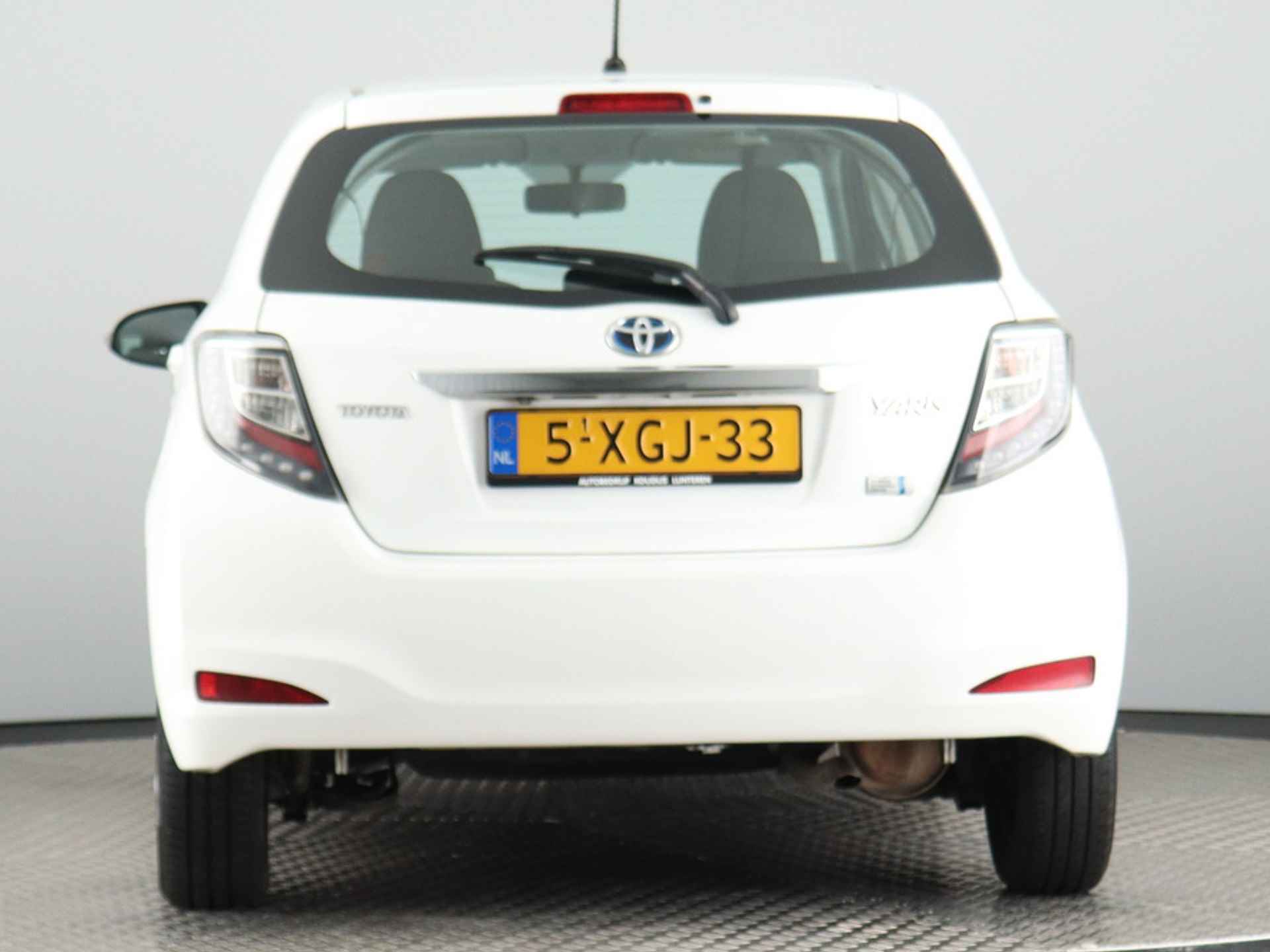 Toyota Yaris 1.5 Full Hybrid Aspiration (NL-Auto / Climate / Cruise / Navi / Camera) - 51/53