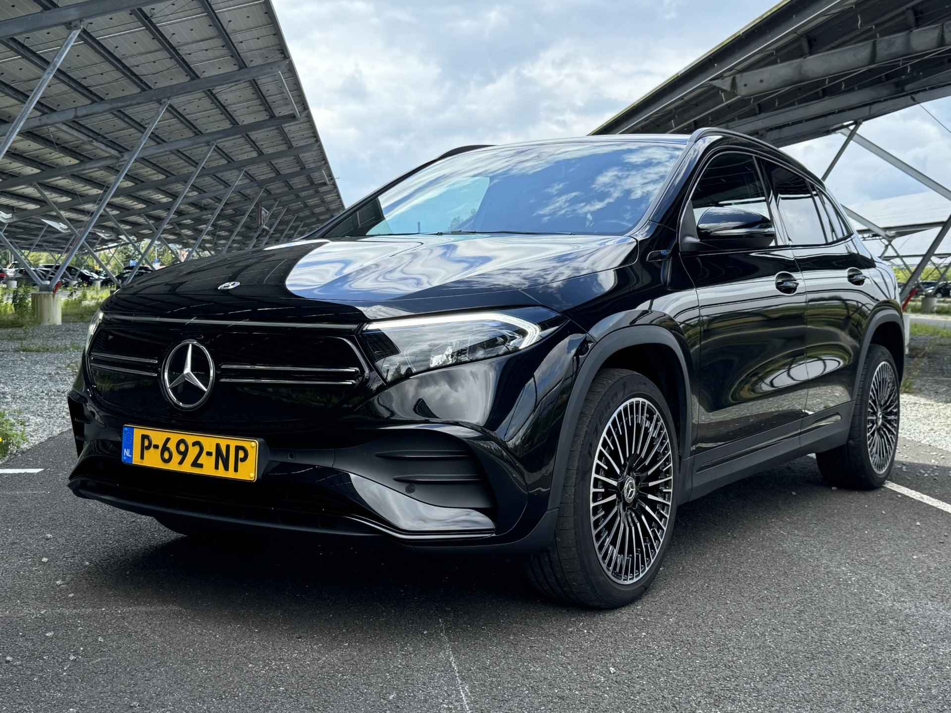 Mercedes-Benz EQA 250 Business Solution AMG 67 kWh | Night | 20" Multispaaks | Sfeerverlichting | Stoelverwarming | Parkeercamera | - 10/34