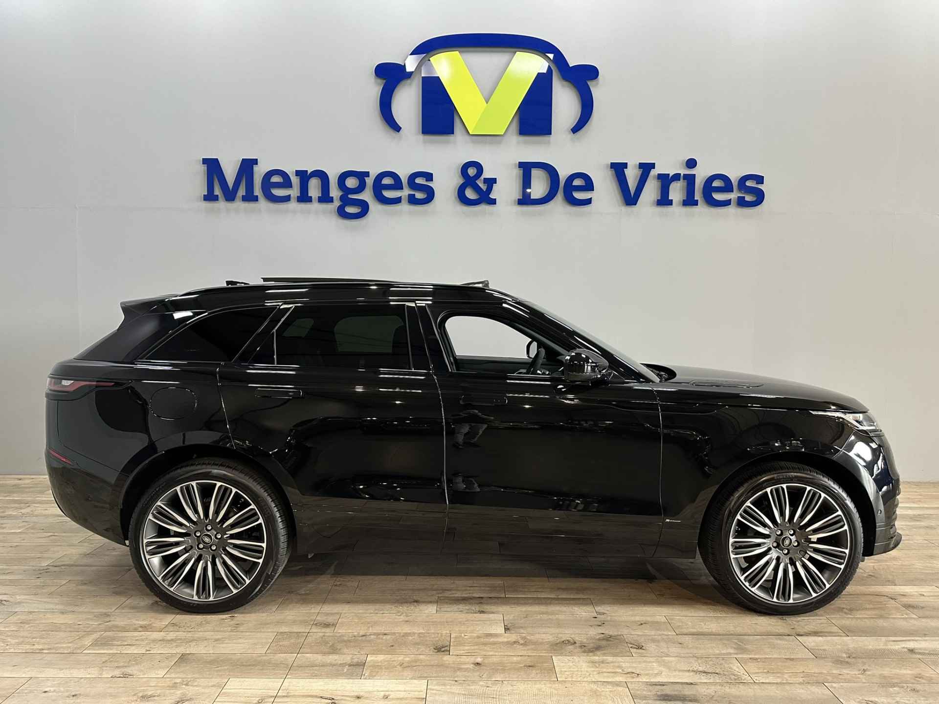 Land Rover Range Rover Velar 2.0 P250 Turbo AWD R-Dynamic SE Matrix LED | Panorama | Meridian | Leer | 22'' velgen | Camera | Virtual | Stoelverwarming | Isofix | NAP | - 2/44