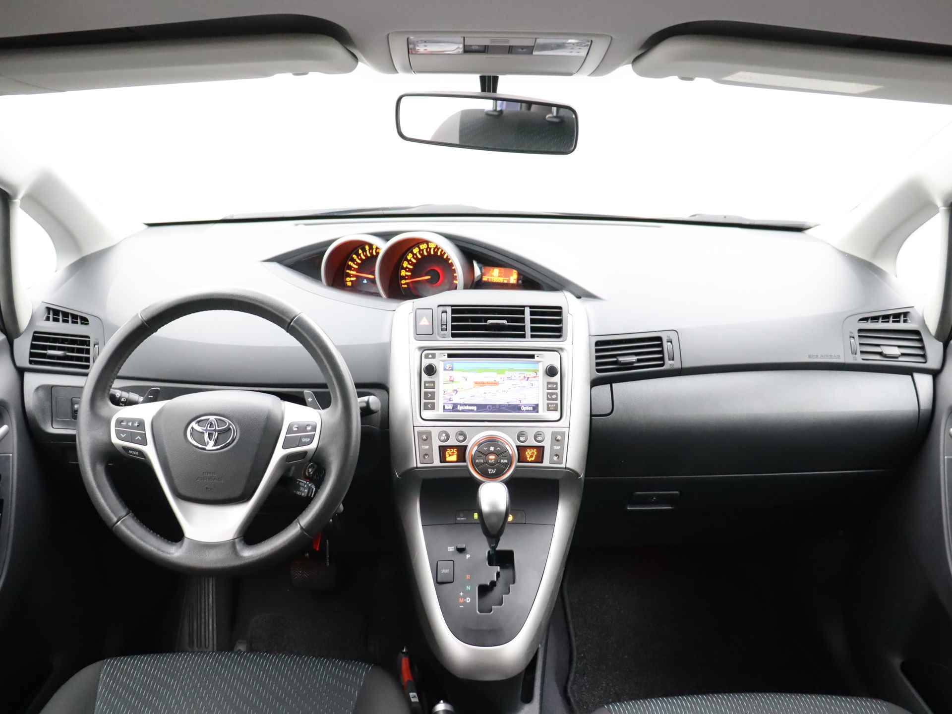 Toyota Verso 1.8 VVT-i Business Limited Automaat | Navigatie | Cruise Control | - 5/31