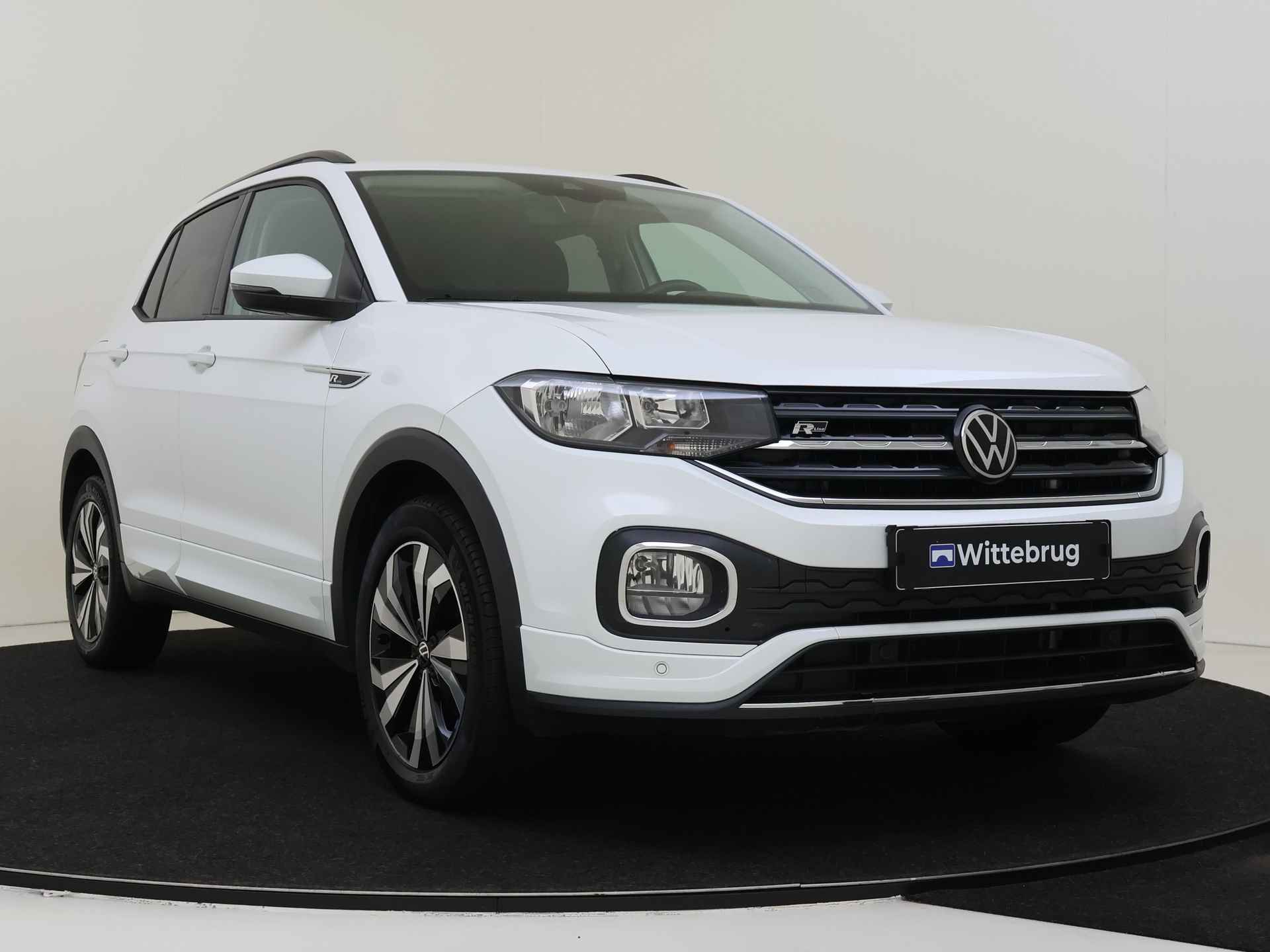 Volkswagen T-Cross 1.0 TSI Style Business R 111 pk Automaat | Navi by App | Climate Control | Parkeerhulp Voor en Achter - 4/31