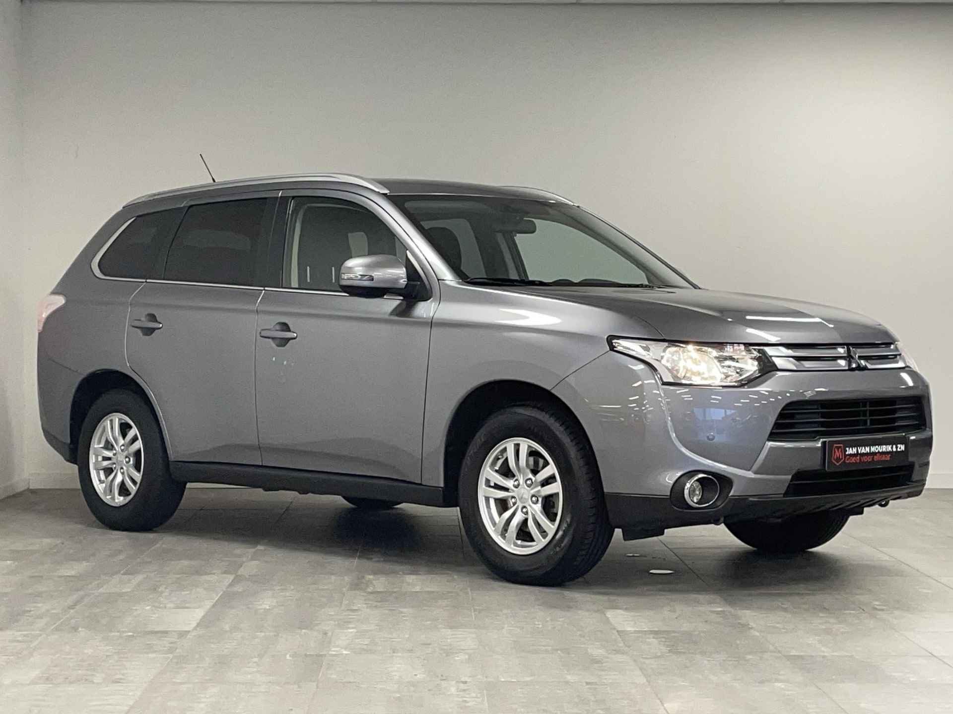 Mitsubishi Outlander 2.0 CVT Business Edition Automaat | 7 persoons | Navigatie - 4/26