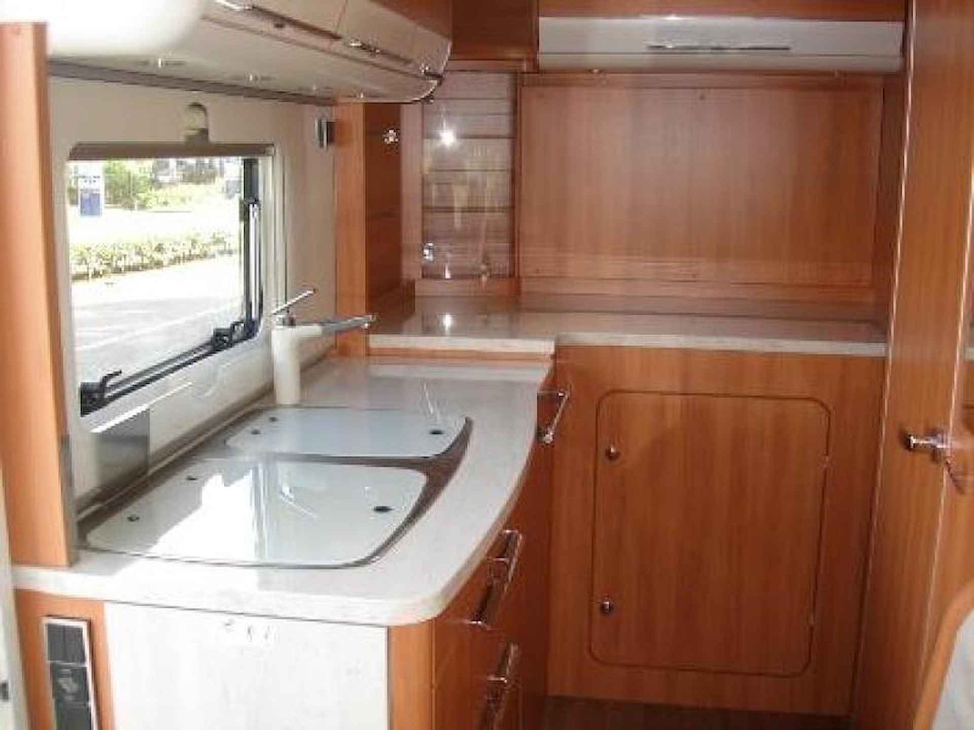 Hymer B-DL 444 ruime indeling - 7/14