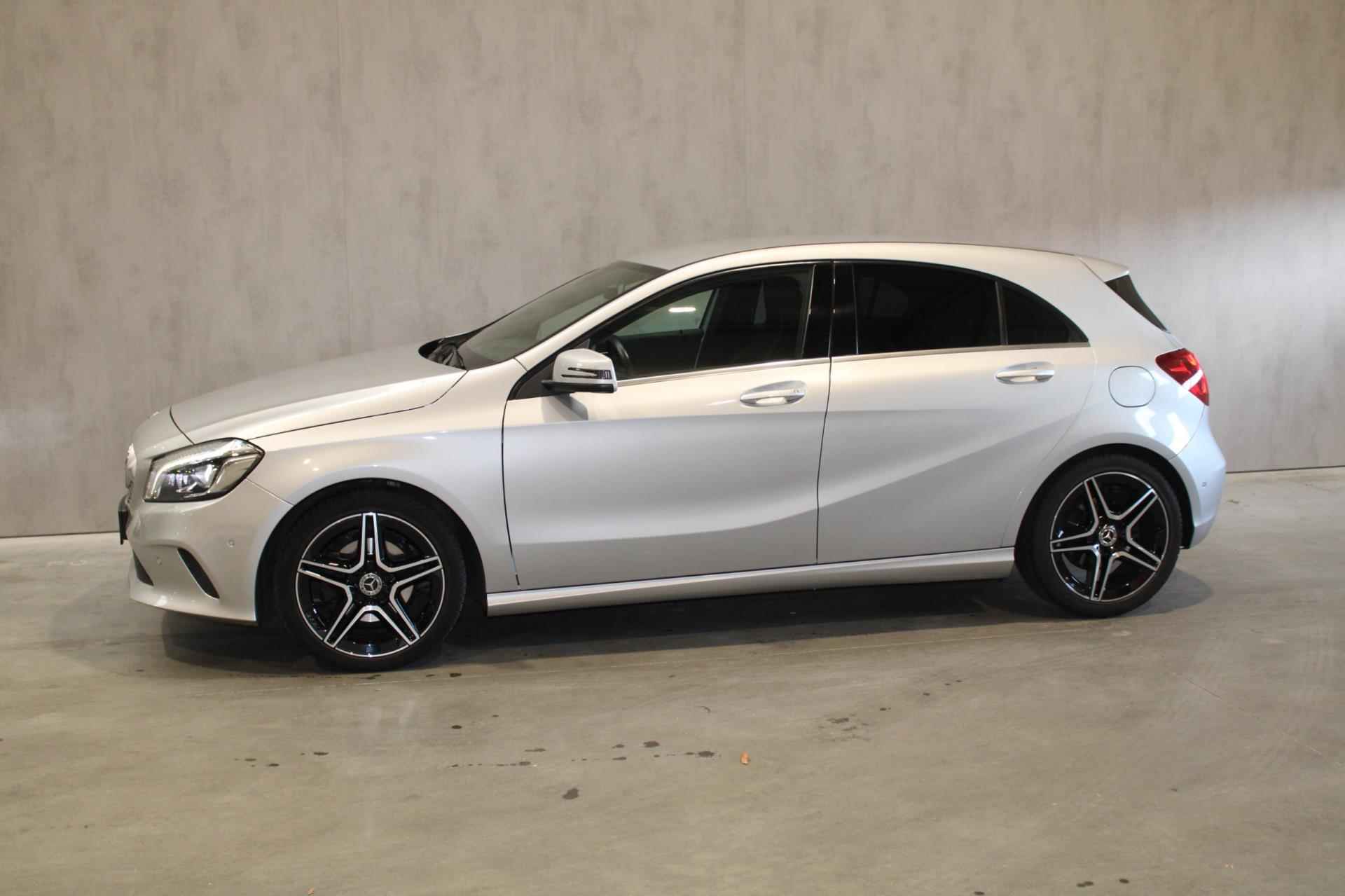 Mercedes-Benz A-klasse 180 Ambition Navigatie/Cruise/PDC 12 maanden bovag - 10/12