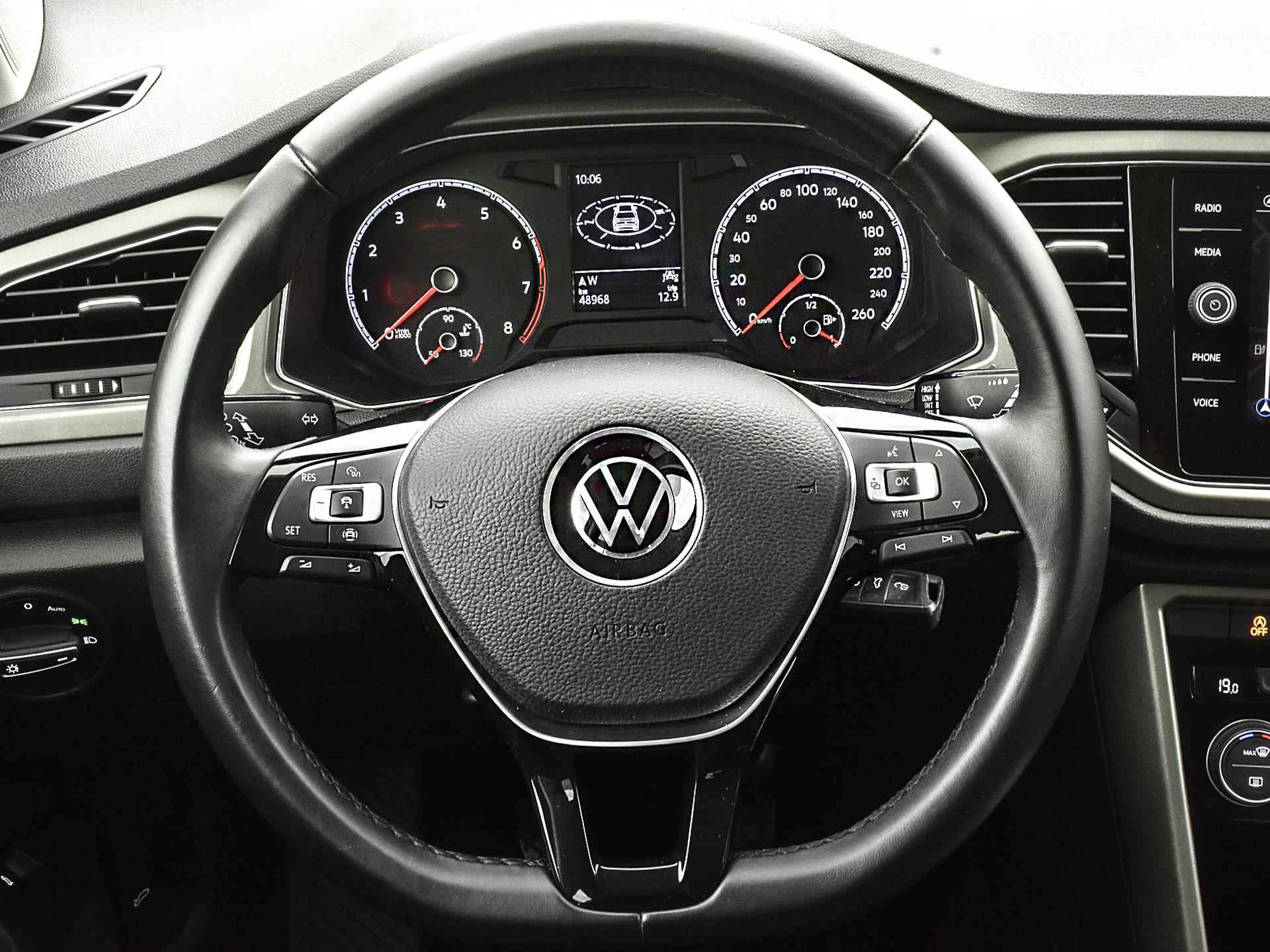 Volkswagen T-Roc 1.0 Tsi 110pk Style Business | ACC | Climatronic | Navi | P-Sensoren | Camera | Elek. Achterklep | 18'' Inch | Garantie t/m 31-12-2025 of 100.000km - 15/30