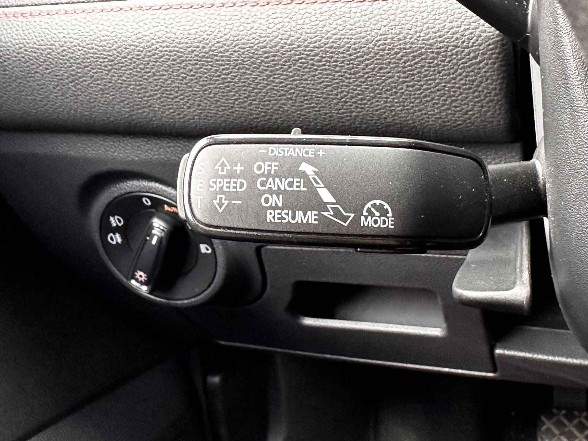 SEAT Arona 1.5 TSI EVO FR / 1e Eigenaar / Stoelverwarming / Dodehoekdetectie / Parkeer assistent / Navigatie / Achteruitrijcamera / Parkeersensoren voor en achter / Apple CarPlay/Android auto / - 26/35