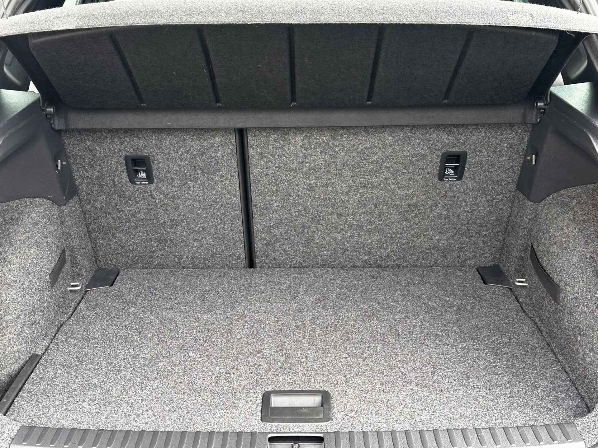 SEAT Arona 1.5 TSI EVO FR / 1e Eigenaar / Stoelverwarming / Dodehoekdetectie / Parkeer assistent / Navigatie / Achteruitrijcamera / Parkeersensoren voor en achter / Apple CarPlay/Android auto / - 32/35