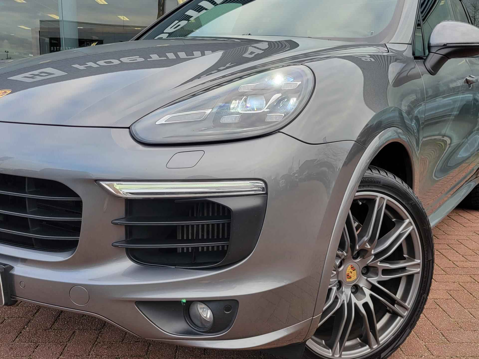 Porsche Cayenne 4.2 D S | Pano | Lucht | Elc trekhaak - 17/50