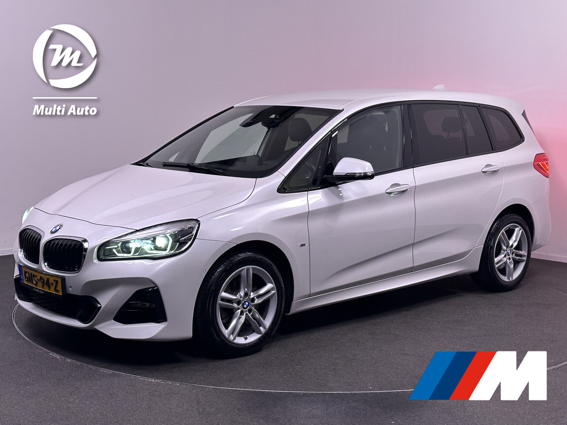 BMW 2 Serie Gran Tourer 218i M Sport 7 Persoons 140pk Dealer O.H | Head Up | Navi Pro | Lederen Sportstoelen Verwarmd | LED Koplampen |  El. Achterklep | Cruise Control |