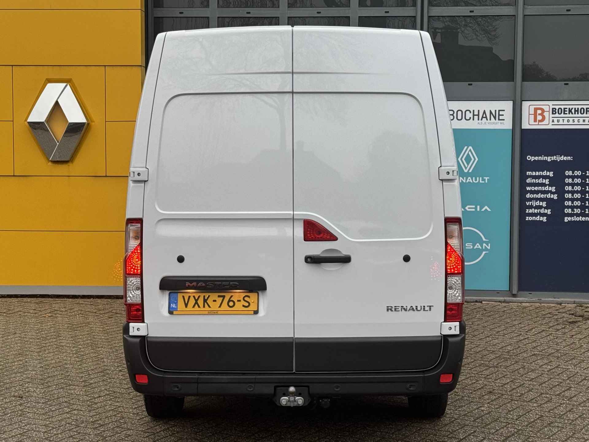 Renault Master T35 2.3 dCi 135 L2H2 Work Edition | NL-auto! | Navi | Airco | Cruise | Trekhaak | PDC + Camera | Bedrijfswageninrichting | Apple Carplay/Android Auto - 6/44