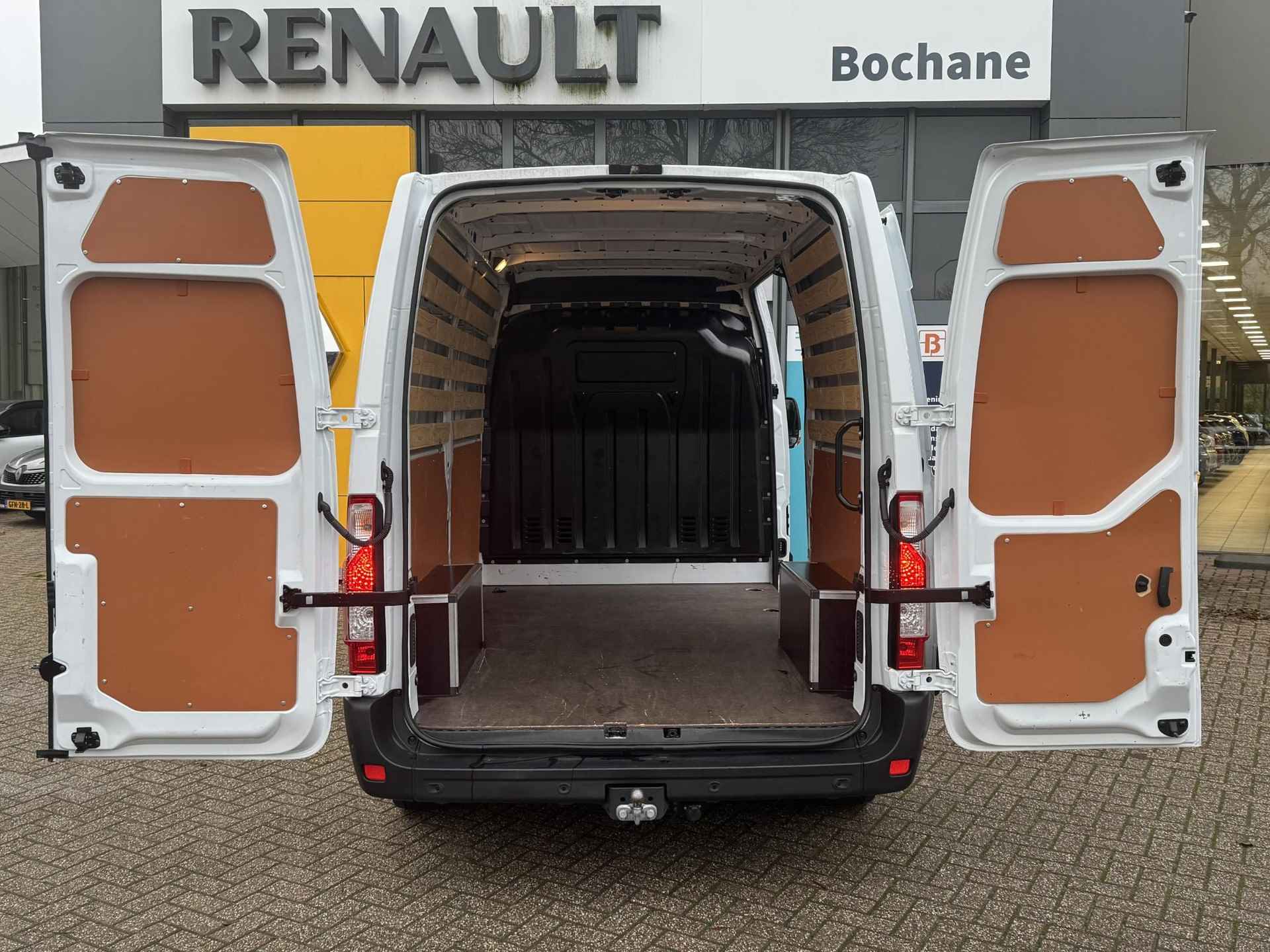 Renault Master T35 2.3 dCi 135 L2H2 Work Edition | NL-auto! | Navi | Airco | Cruise | Trekhaak | PDC + Camera | Bedrijfswageninrichting | Apple Carplay/Android Auto - 14/44