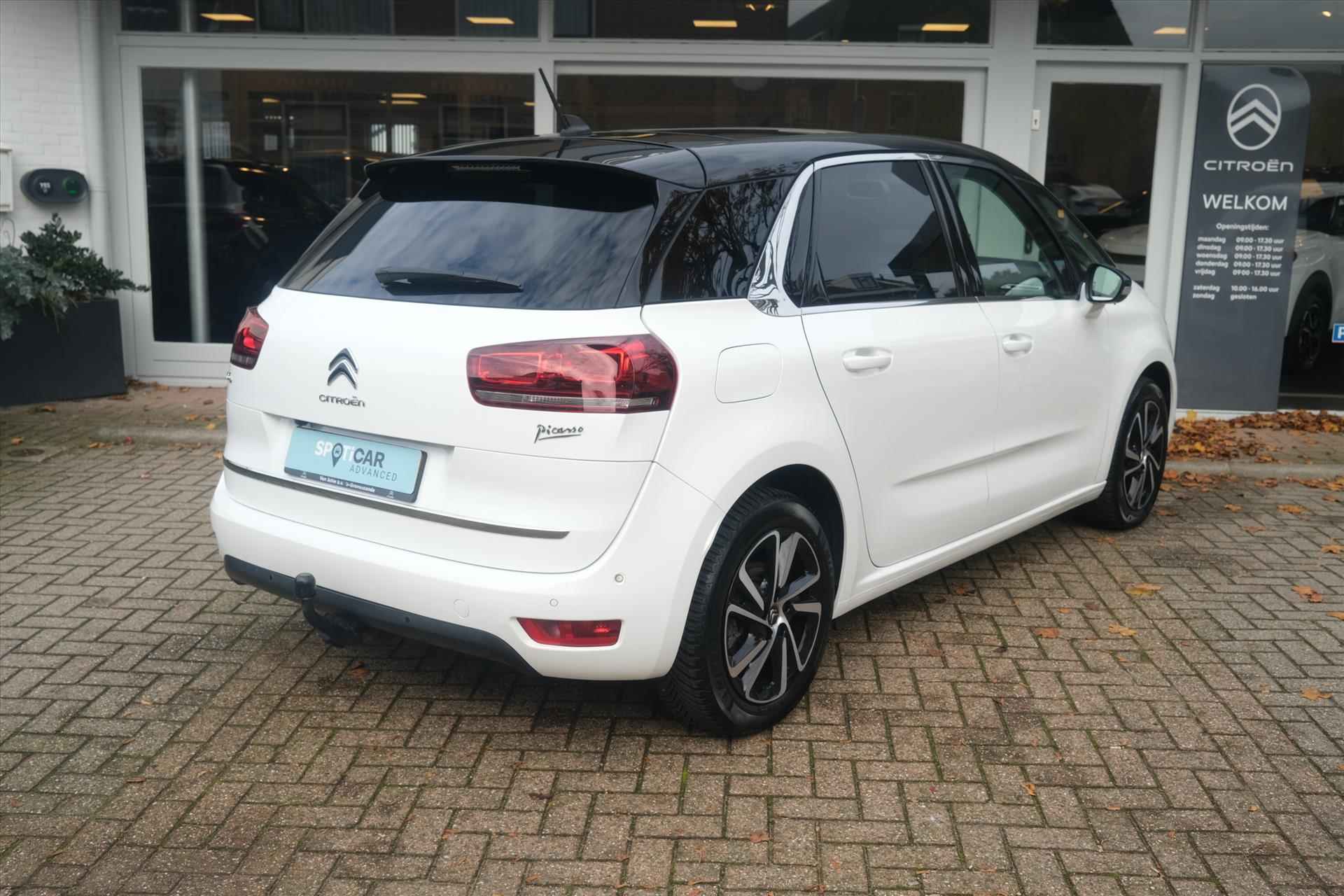 CITROEN C4 Picasso PT 130 Shine Trekhaak | Panoramadak | Xenon | Camera | Navi | DAB - 19/65