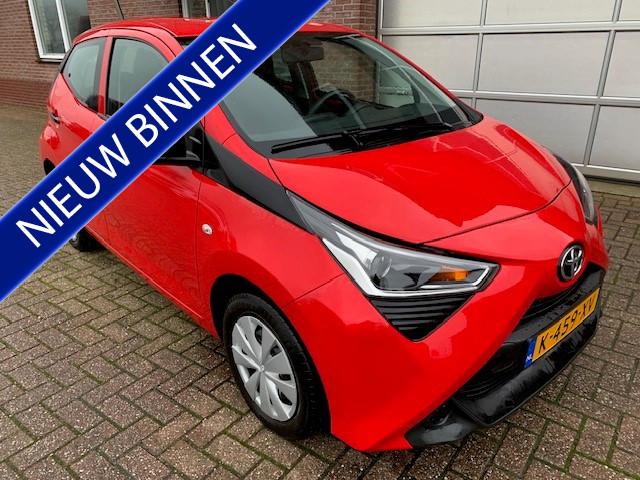 Toyota Aygo 1.0 VVT-i x-fun slechts 9500 km org NL