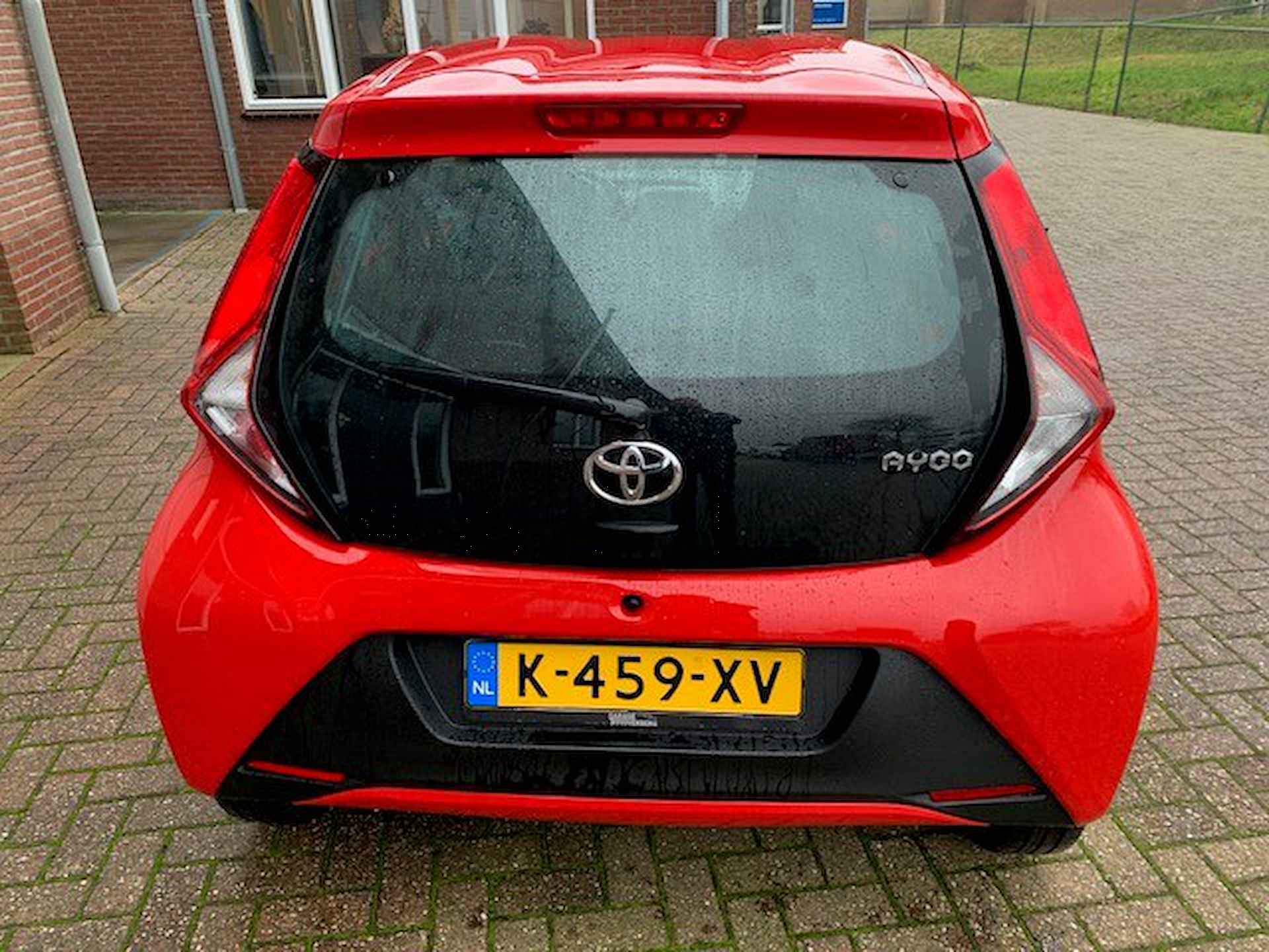 Toyota Aygo 1.0 VVT-i x-fun slechts 9500 km org NL - 9/24