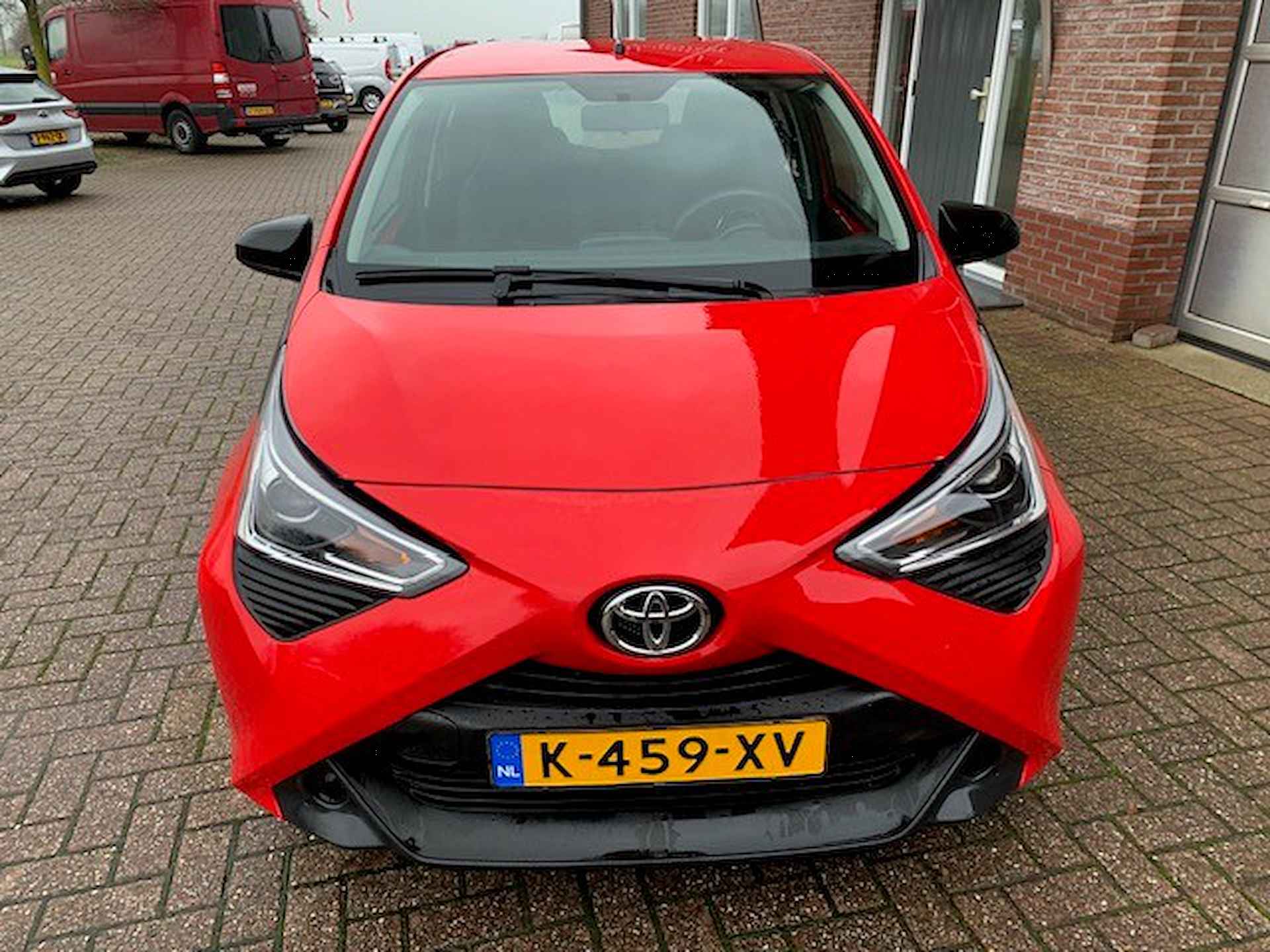 Toyota Aygo 1.0 VVT-i x-fun slechts 9500 km org NL - 12/24