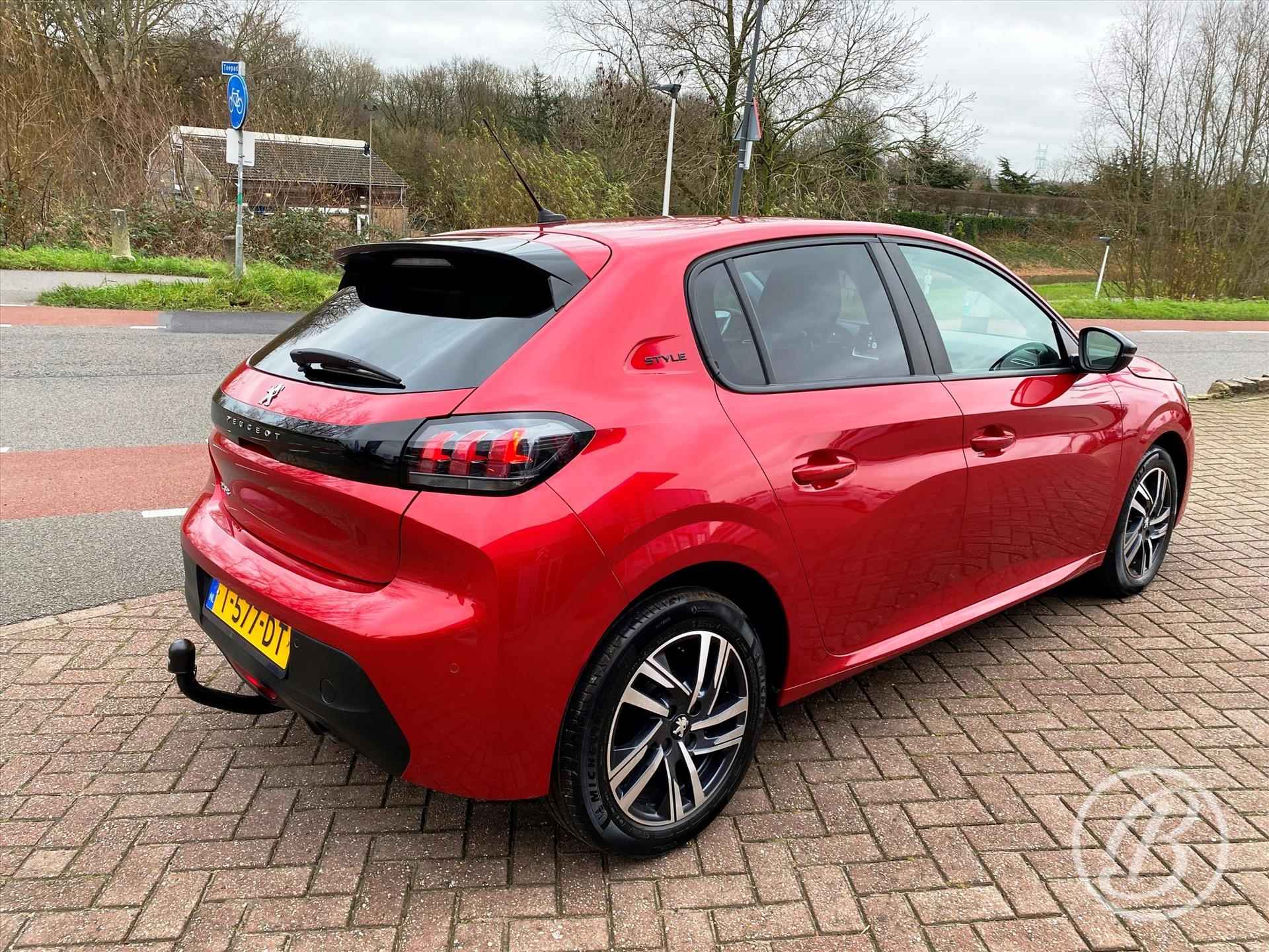 PEUGEOT 208 1.2 75pk Style | trekhaak, parkeersensoren, airco, navigatie, cruise, 16 inch velgen, bluetooth, apple carplay, android auto - 5/58