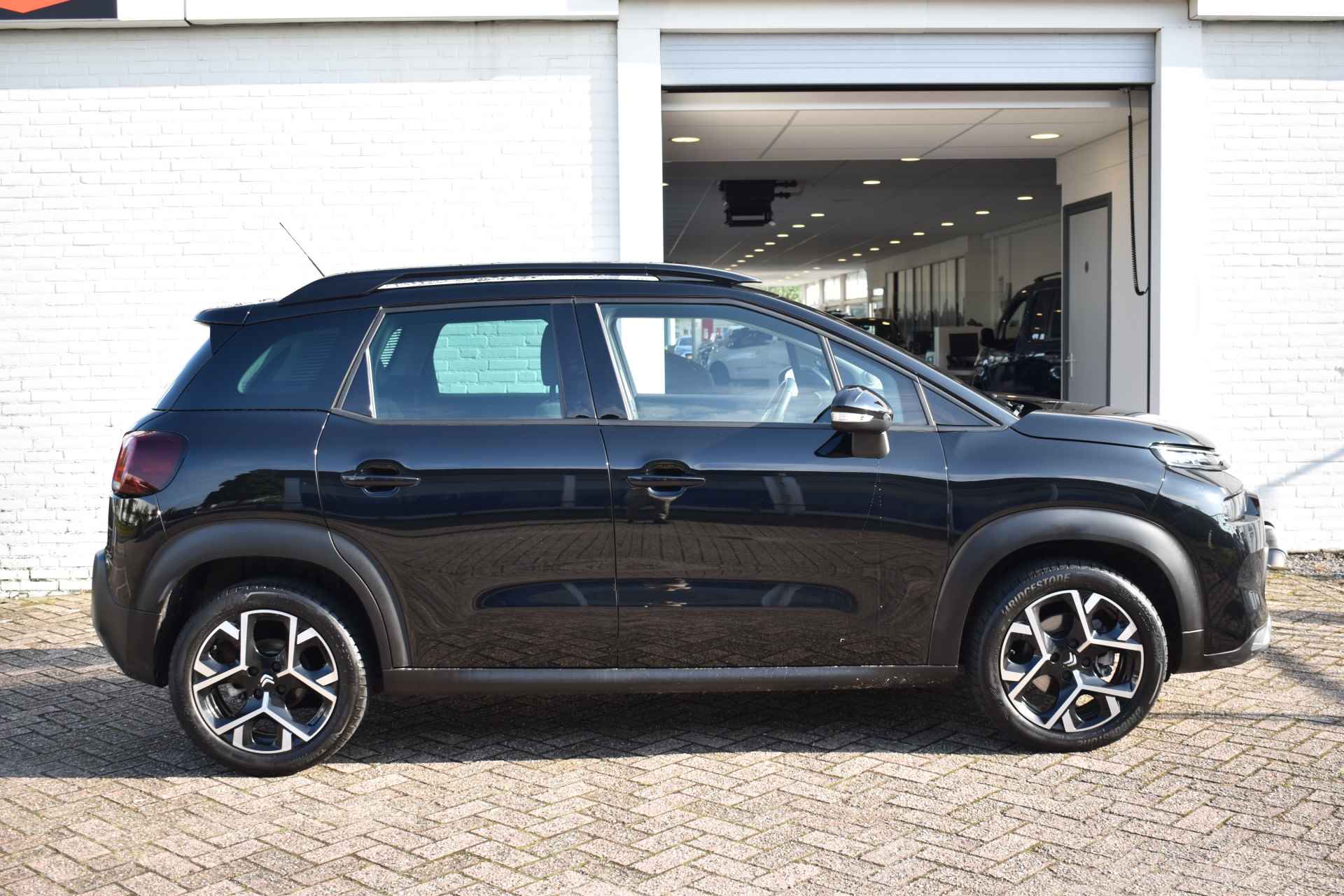 Citroën C3 Aircross PureTech 130 EAT6 Shine Automaat | Navi | Airco | Camera achter | Keyless | Stoelverwarming | 100% onderhouden - 6/27