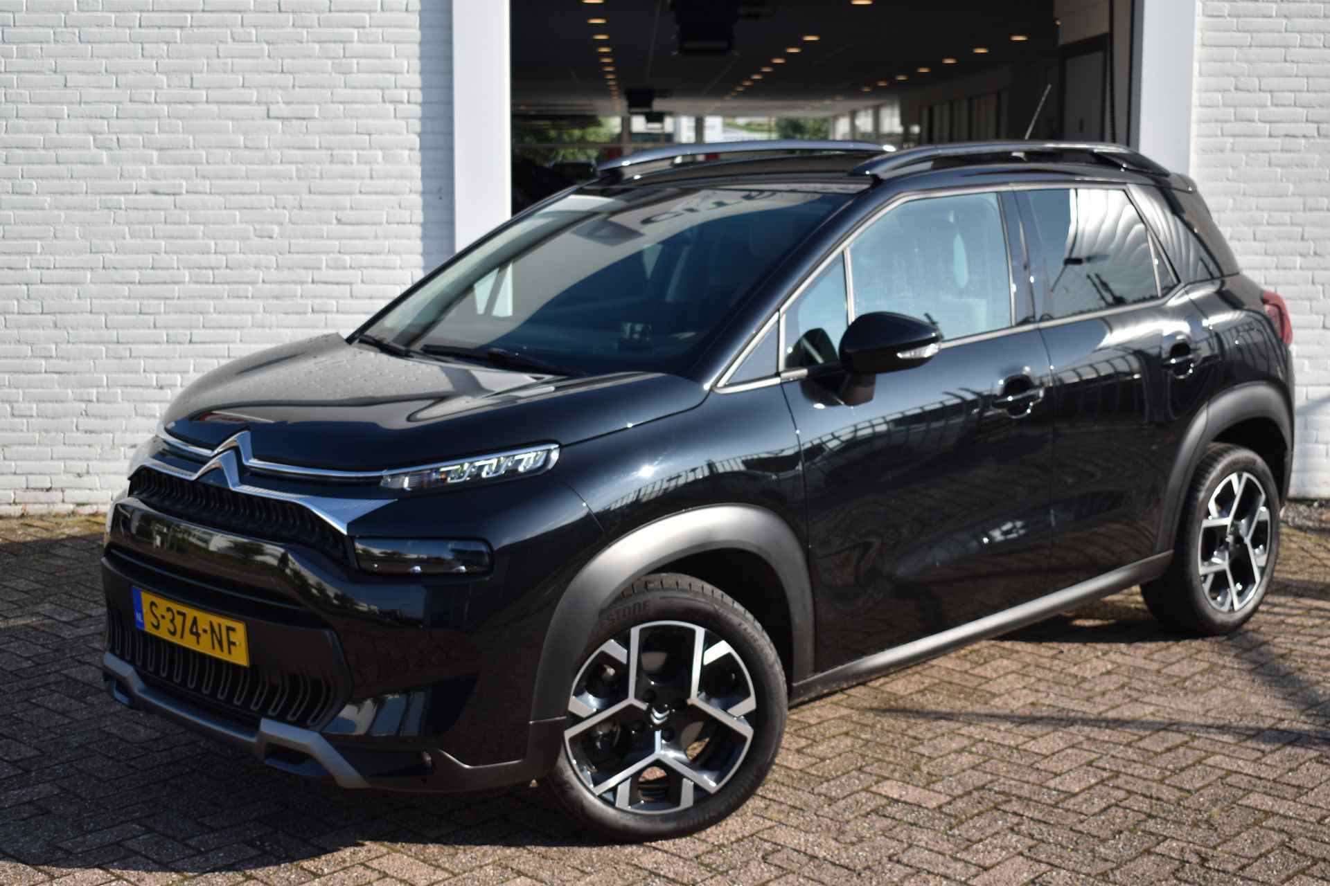 Citroën C3 Aircross PureTech 130 EAT6 Shine Automaat | Navi | Airco | Camera achter | Keyless | Stoelverwarming | 100% onderhouden - 26/27