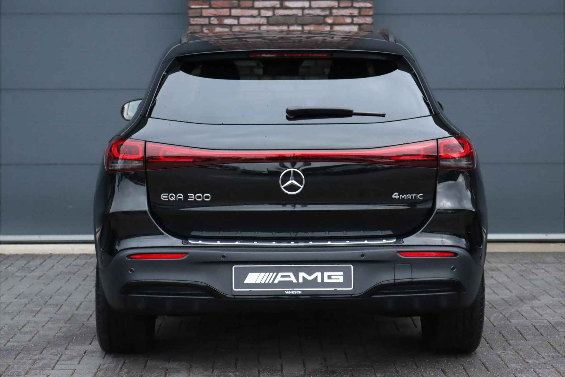 Mercedes-Benz EQA 300 4MATIC AMG Line 67 kWh | Distronic+ | Memory | Trekhaak | Keyless Go | Sfeerverlichting | Nightpakket | Widescreen | Stoelverwarming | Advanced Sound System | - 16/43