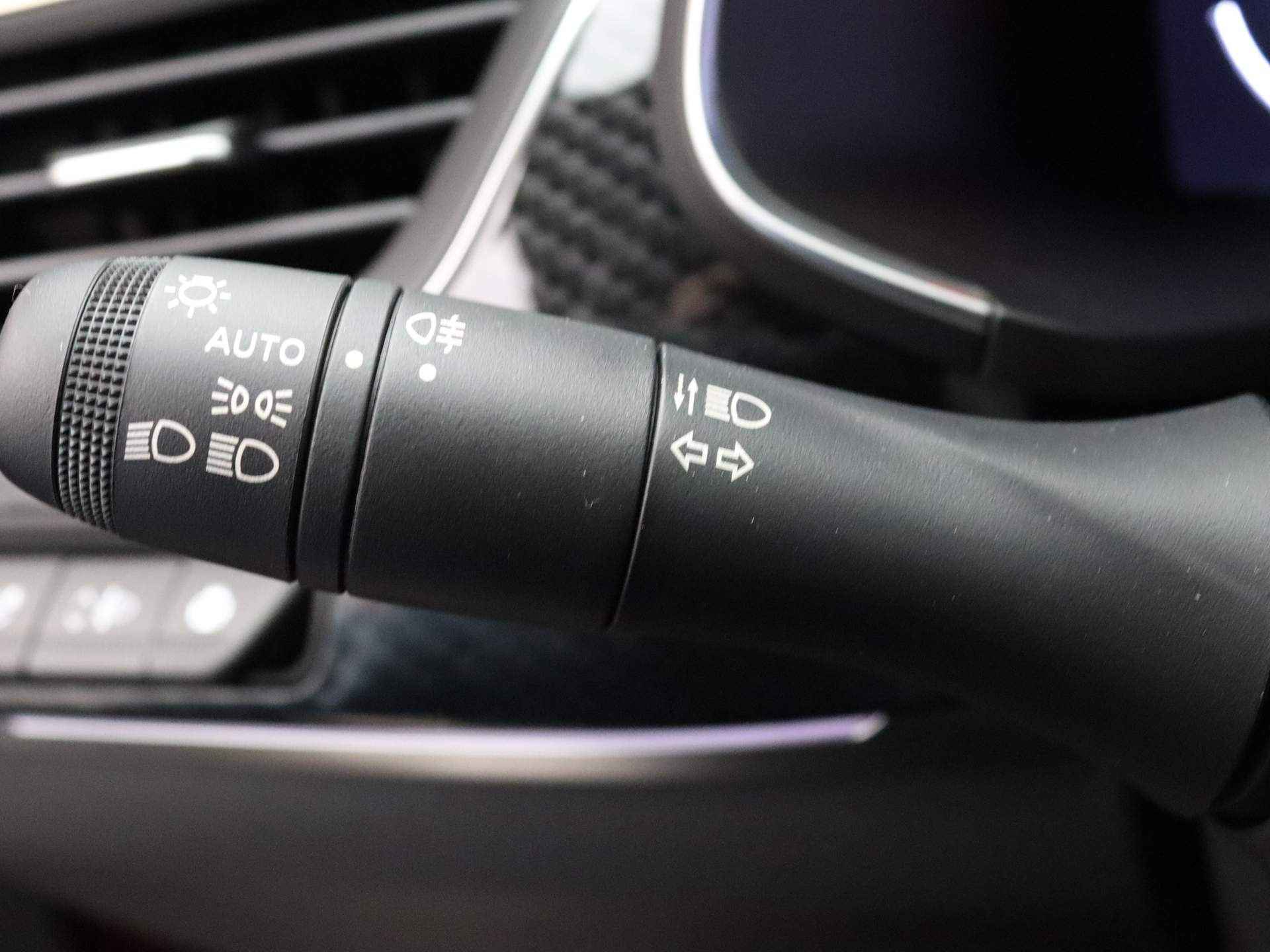 Renault Arkana E-Tech hybrid 145pk E-Tech engineered ALL-IN PRIJS! Adapt. cruise | Camera | Navi | Stoel-/stuurverwarming - 22/42