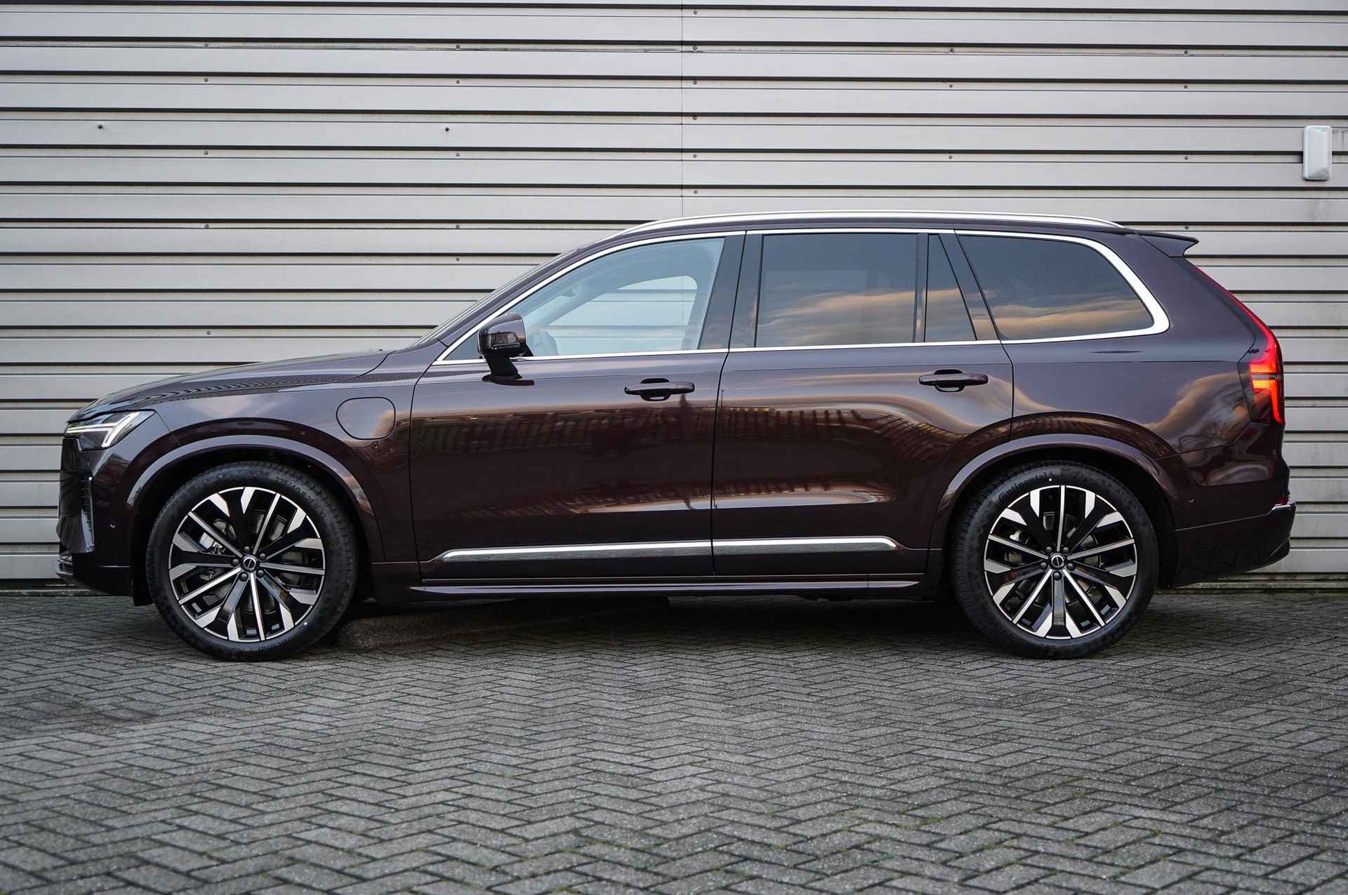 Volvo XC90 2.0 T8 Plug-in hybrid AWD Ultra Bright | Bowers & Wilkins | Actieve luchtvering met FOUR-C | Extra getint glas achter | Gelamineerde zijruiten rondom | - 3/30