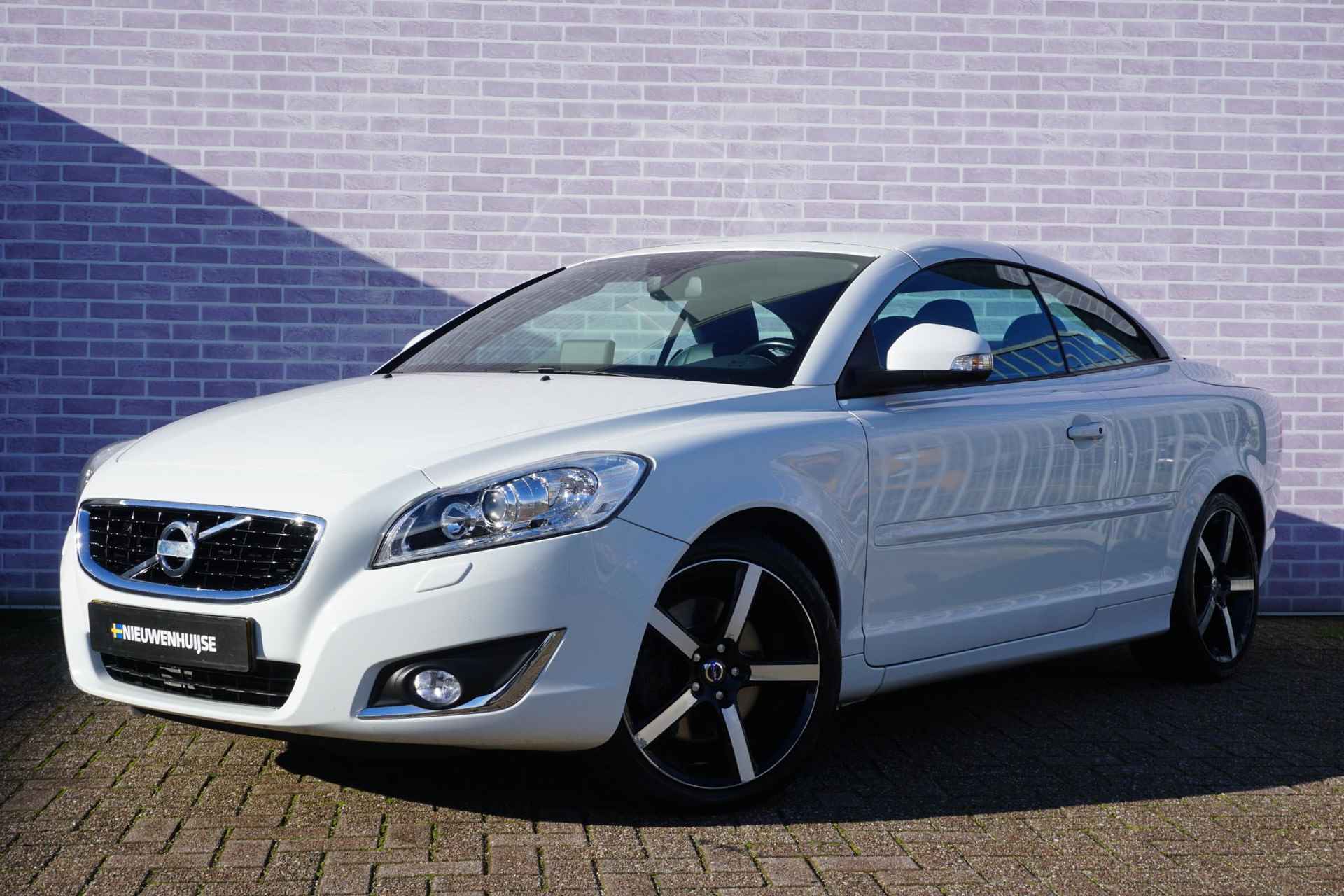 Volvo C70 Convertible 2.5 T5 Tourer | Inscription| Polestar | BLIS | Leder | Keyless | Xenon | Parkeersensoren | High performence audio | Navigatie | - 3/37