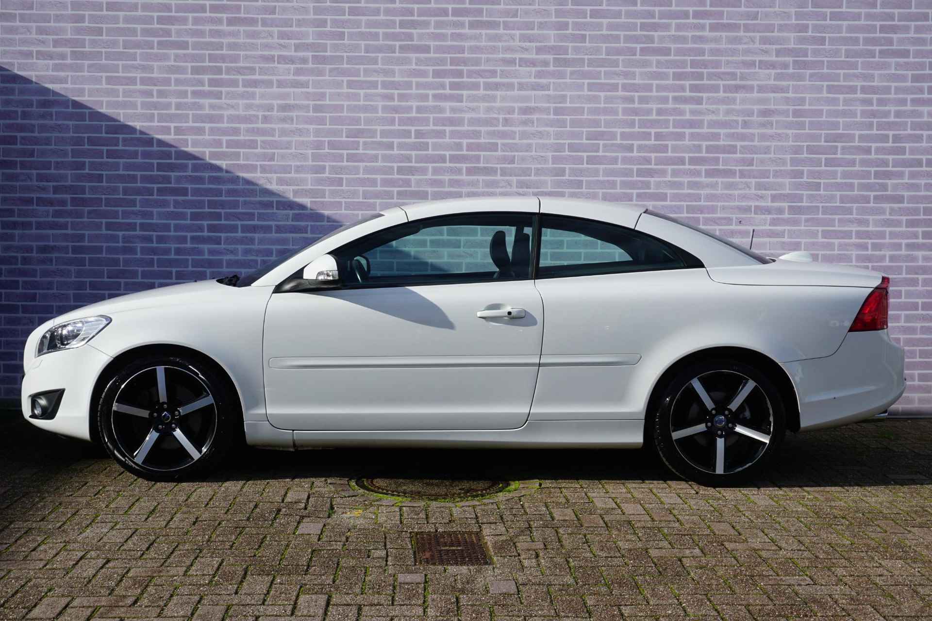 Volvo C70 Convertible 2.5 T5 Tourer | Inscription| Polestar | BLIS | Leder | Keyless | Xenon | Parkeersensoren | High performence audio | Navigatie | - 37/37