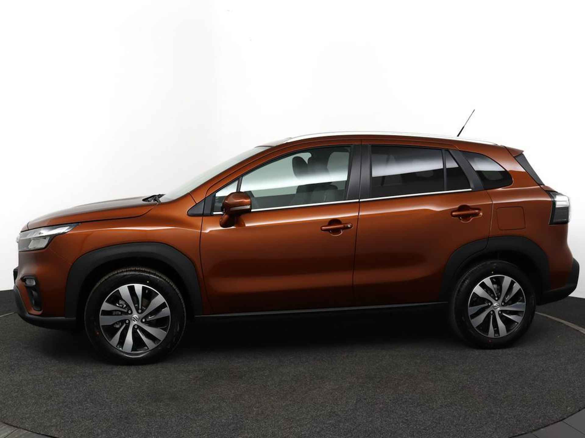 Suzuki S-Cross 1.5 Hybrid Style | Climate control | Cruise control adaptive | Navigatie | 360 camera | leder | Stoelverwarming | Apple carplay, Android auto | Stoelverwarming. - 3/49