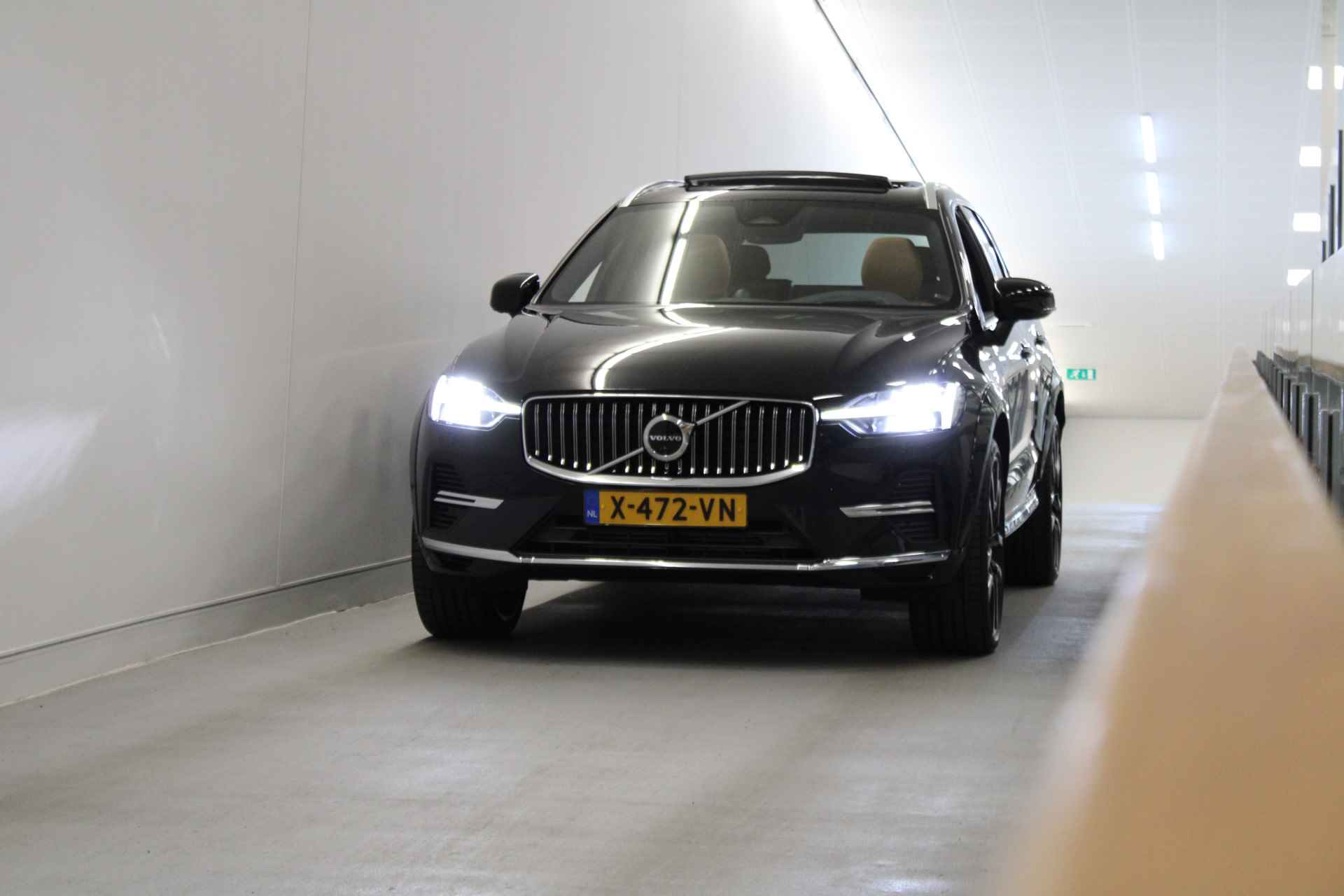 Volvo XC60 T8 455 AWD Ultimate Bright | B&W Audio | Massage | Ventilatie | Trekhaak | 360º view | HUD - 65/65