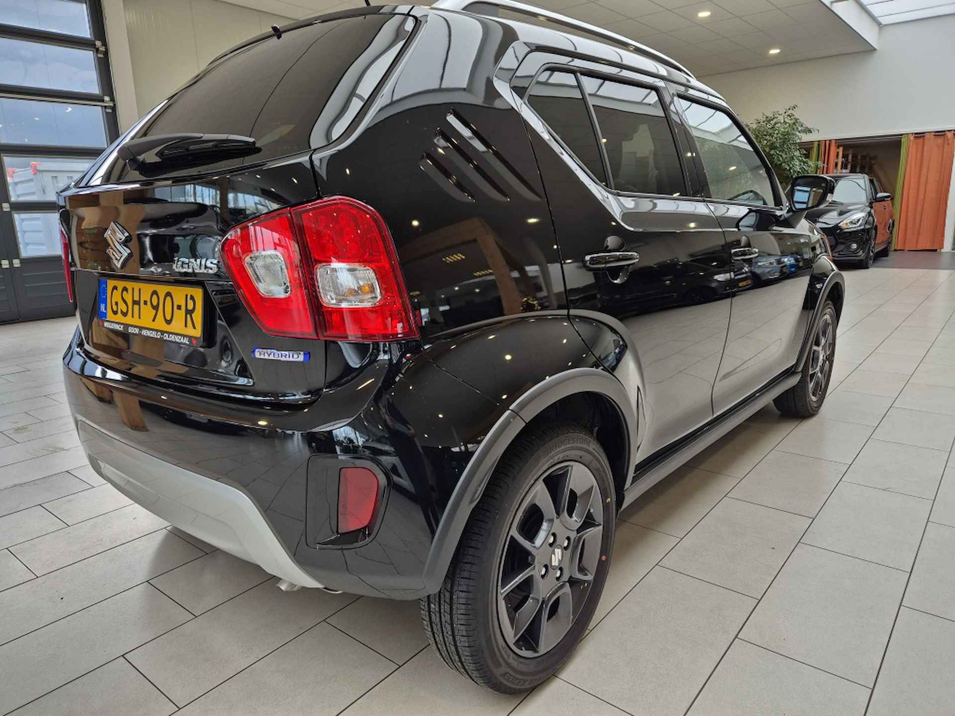 Suzuki Ignis 1.2 Smart Hybrid Style [Cruisecontrol|Carplay|Camera|Clima] - 8/28