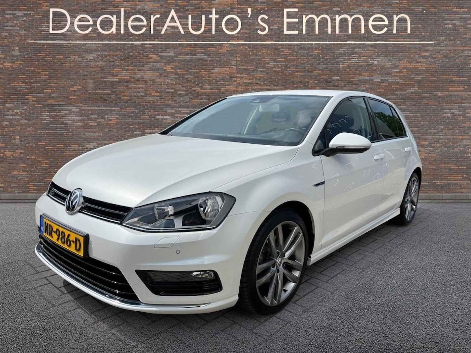 Volkswagen Golf 1.4 TSI R-LINE KEYLESS CRUISE ECC NAVIGATIE - 2/36