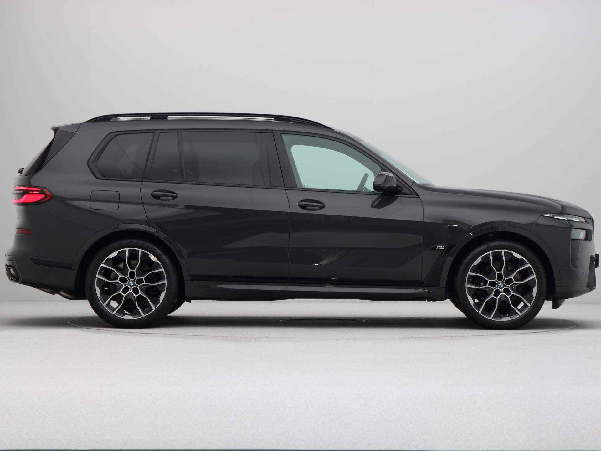 BMW X7 M60i xDrive M Sportpakket Pro - 6 Pers. - 14/34