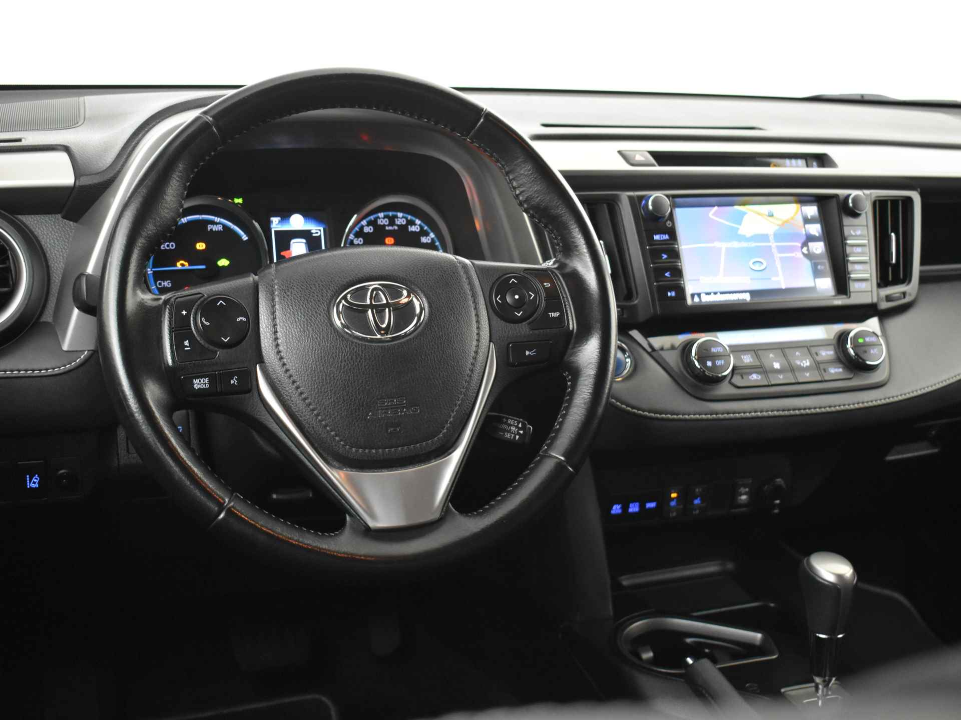 Toyota RAV4 2.5 Hybrid Style 197pk | Cruise control | Navigatie | Trekhaak | Dab radio | Keyless | Camera achter | 18"LMV - 18/40