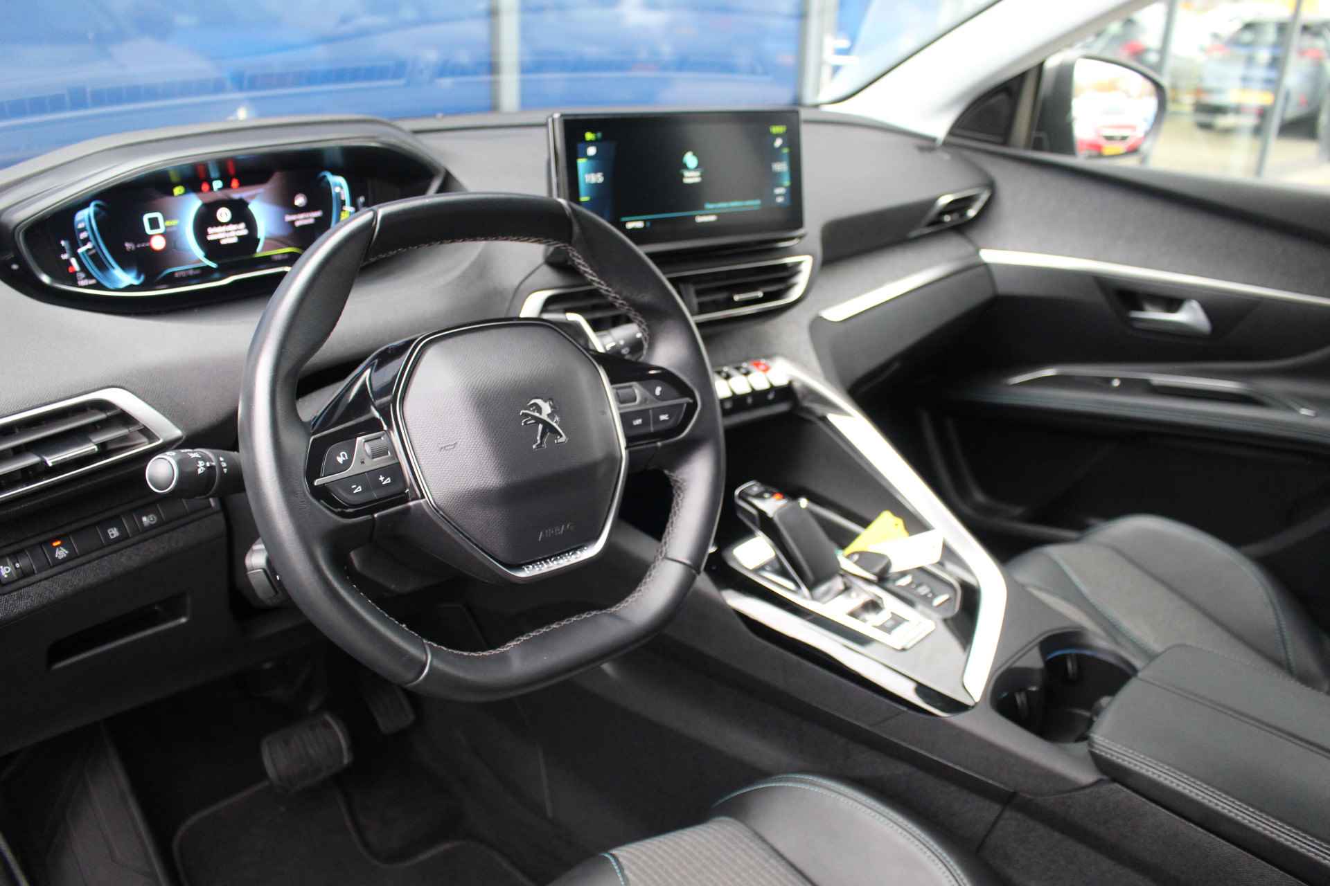 Peugeot 3008 1.6 HYbrid 225PK Allure | CAM | Keyless | LED | AppleCarPlay | Dode hoek det. | Navi | Climate & Cruise C. | - 4/41