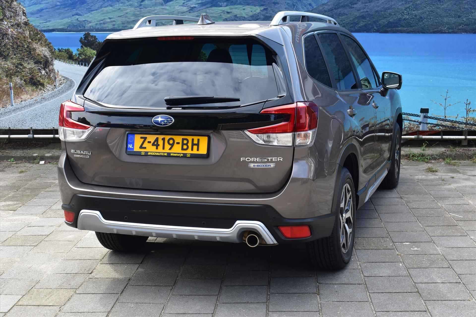 Subaru Forester 2.0i e-BOXER  MHEV CVT Luxury - 33/55