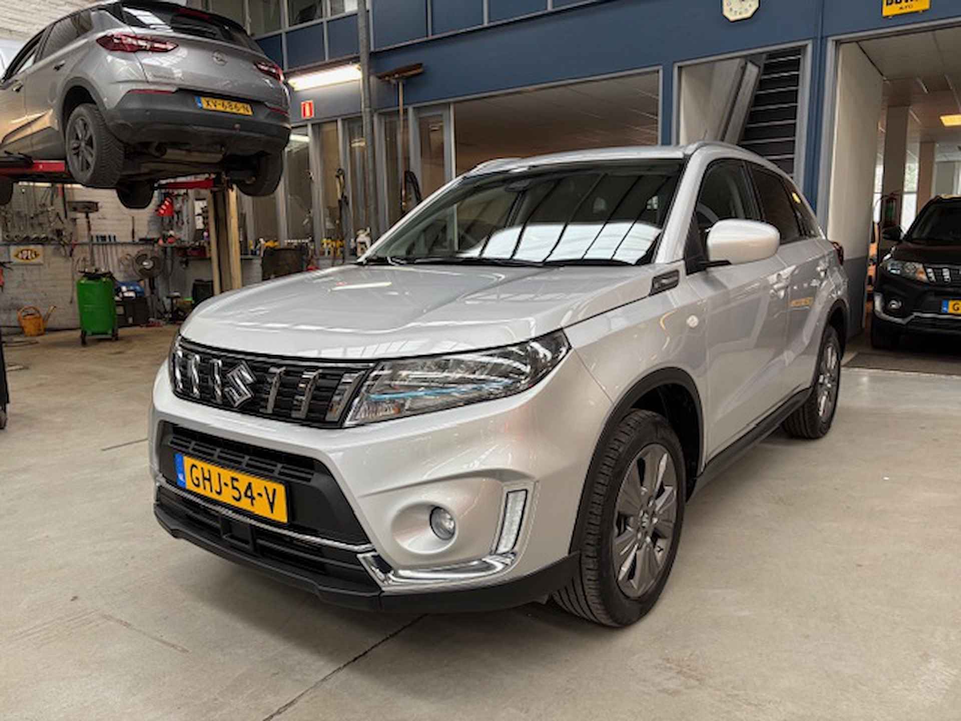 SUZUKI Vitara 1.4 Boosterjet 129pk Smart Hybrid Comfort | Navigatie | Camera | Cruise control | Lm velgen | Climate control | Blind spot | Rijklaar prijs! - 3/25