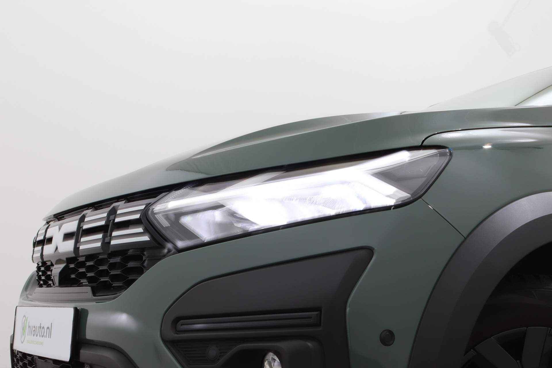 Dacia Jogger 1.0 TCe 100PK EXTREME 7-PERS. | Navi | LM-velgen | Camera | PDC v/a - 29/54