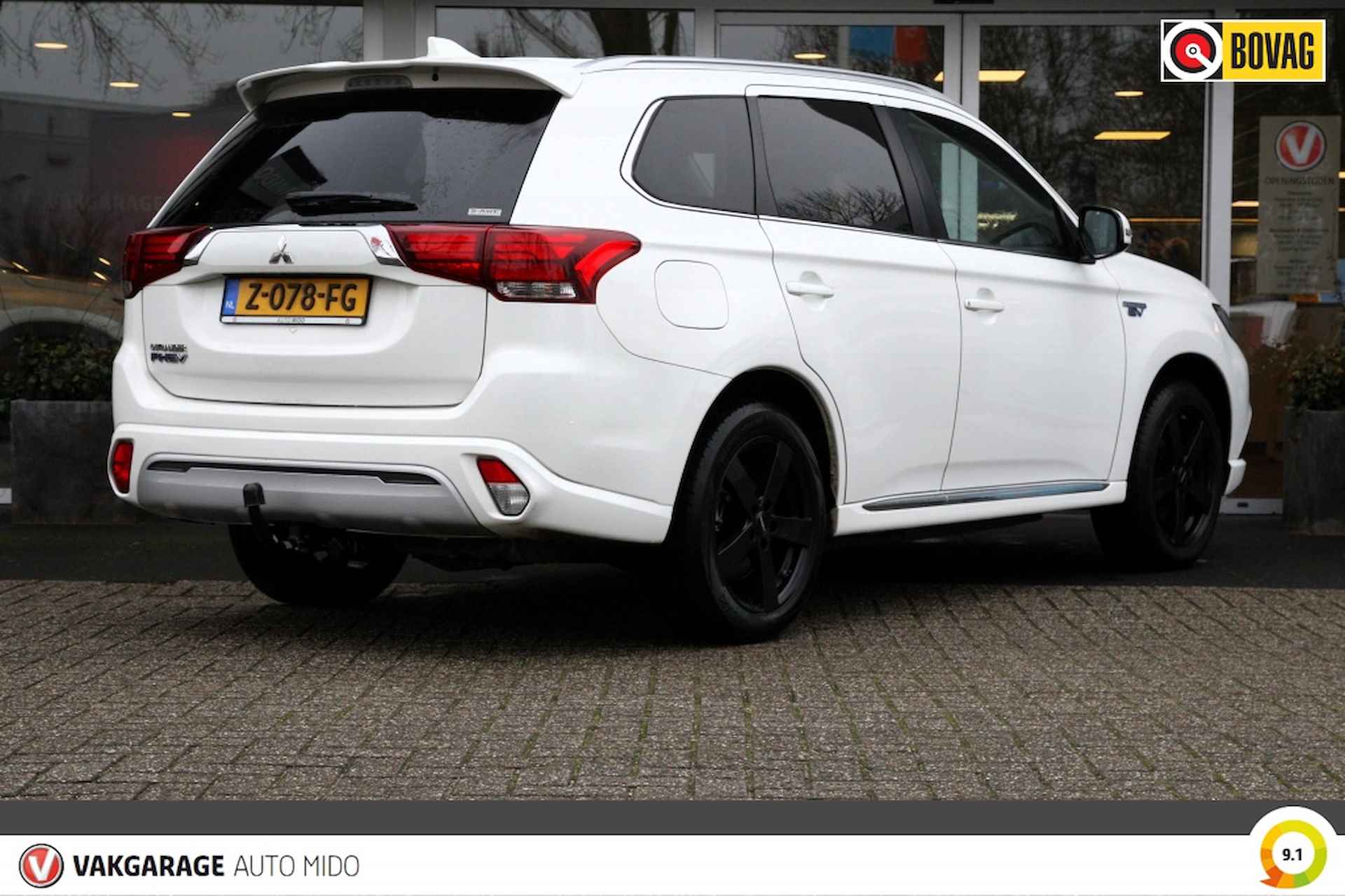 Mitsubishi Outlander 2.4 PHEV Intense 4WD -Trekhaak- -Stand kachel- - 2/36