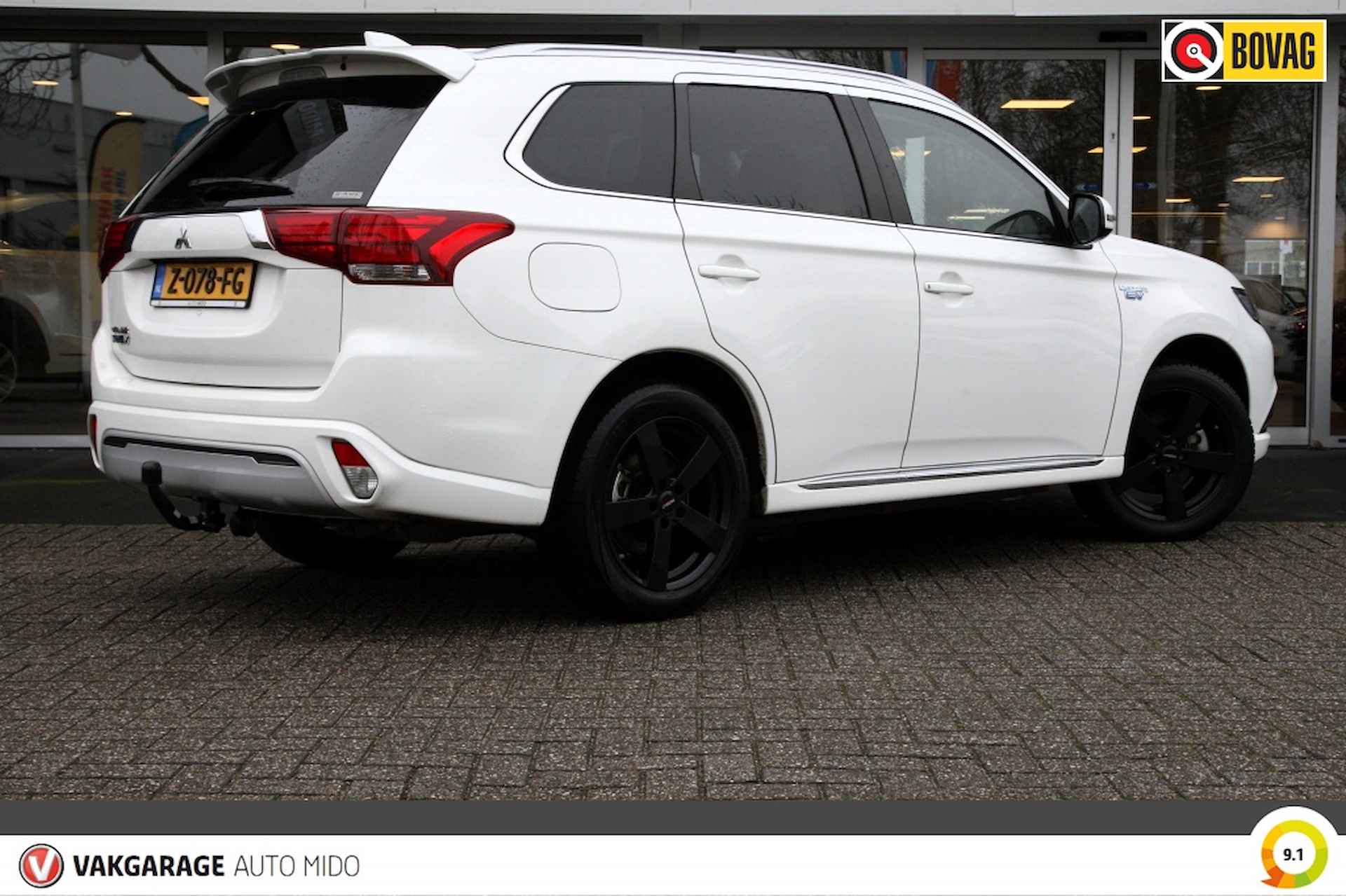 Mitsubishi Outlander 2.4 PHEV Intense 4WD -Trekhaak- -Stand kachel- - 18/36