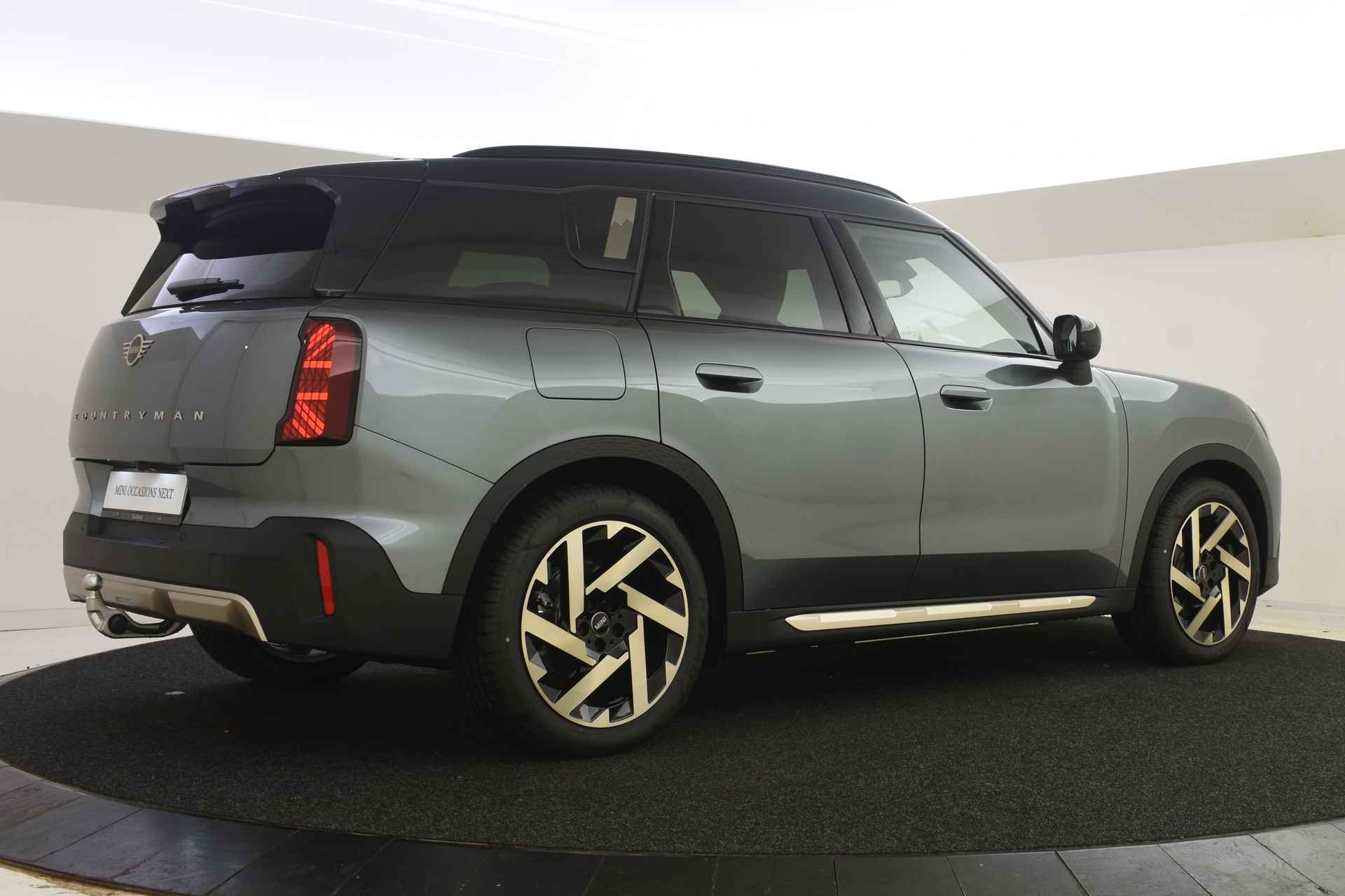 MINI Countryman E / Favoured Trim / Pakket XL / 19" Kaleido Spoke 2-tone - 14/46