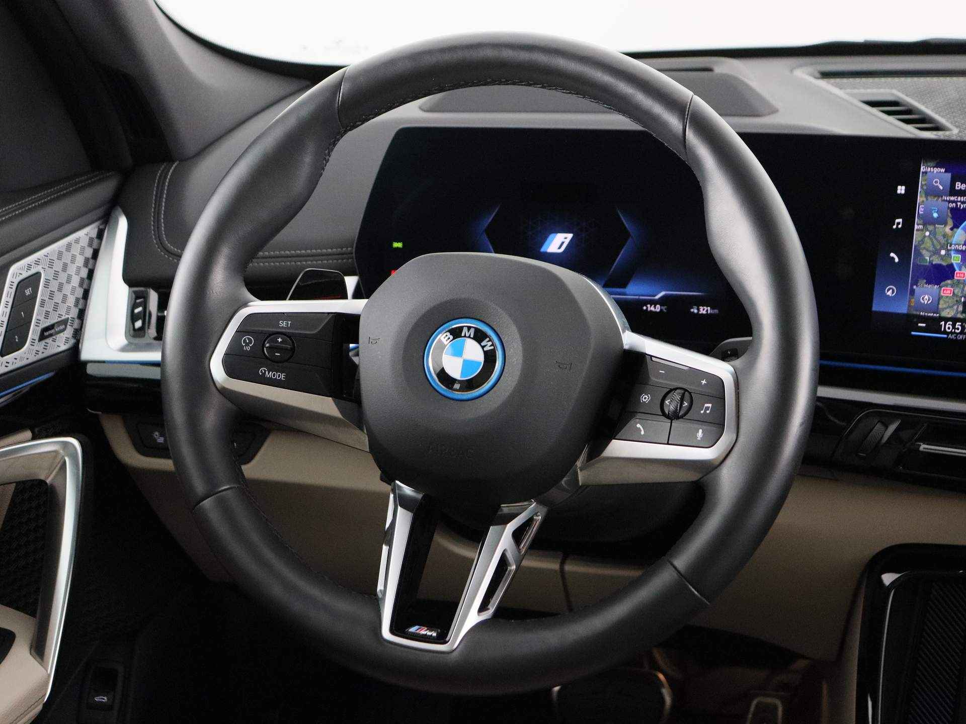 BMW iX1 xDrive30 Launch Edition 67 kWh - 3/26