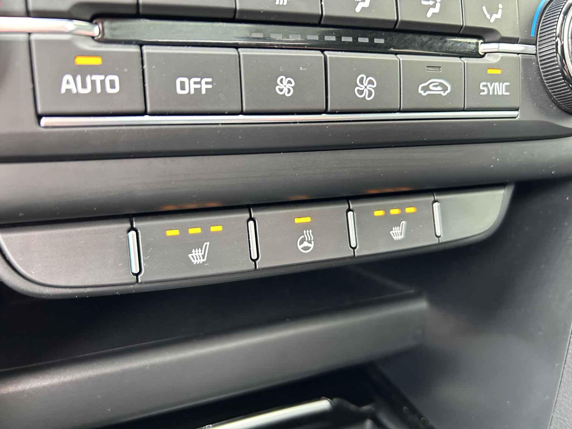 Kia ProCeed 1.0 T-GDI GT-Line | Panoramadak | Leder/Alcantara | Camera | Navi | 17” Velgen | Stuur-/Stoelverwarming | Apple CarPlay/Android Auto | Clima | Key-Less | PDC | Cruise | LED | - 8/26