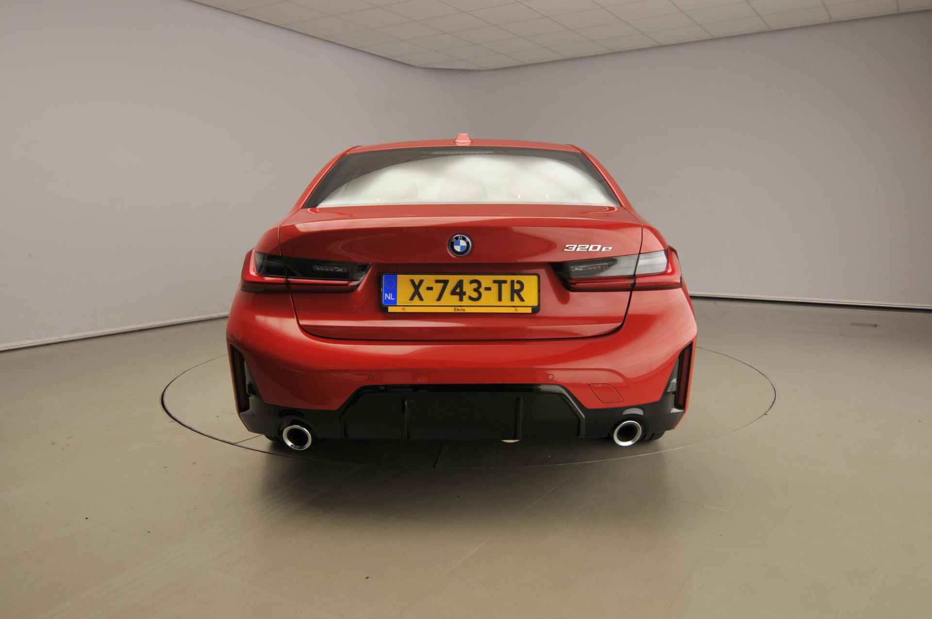 BMW 3 Serie Sedan 320e M-Sportpakket | LED | Navigatie | Trekhaak | Sportstoelen | Stoelverwarming | DAB | Alu 18 inch - 4/47