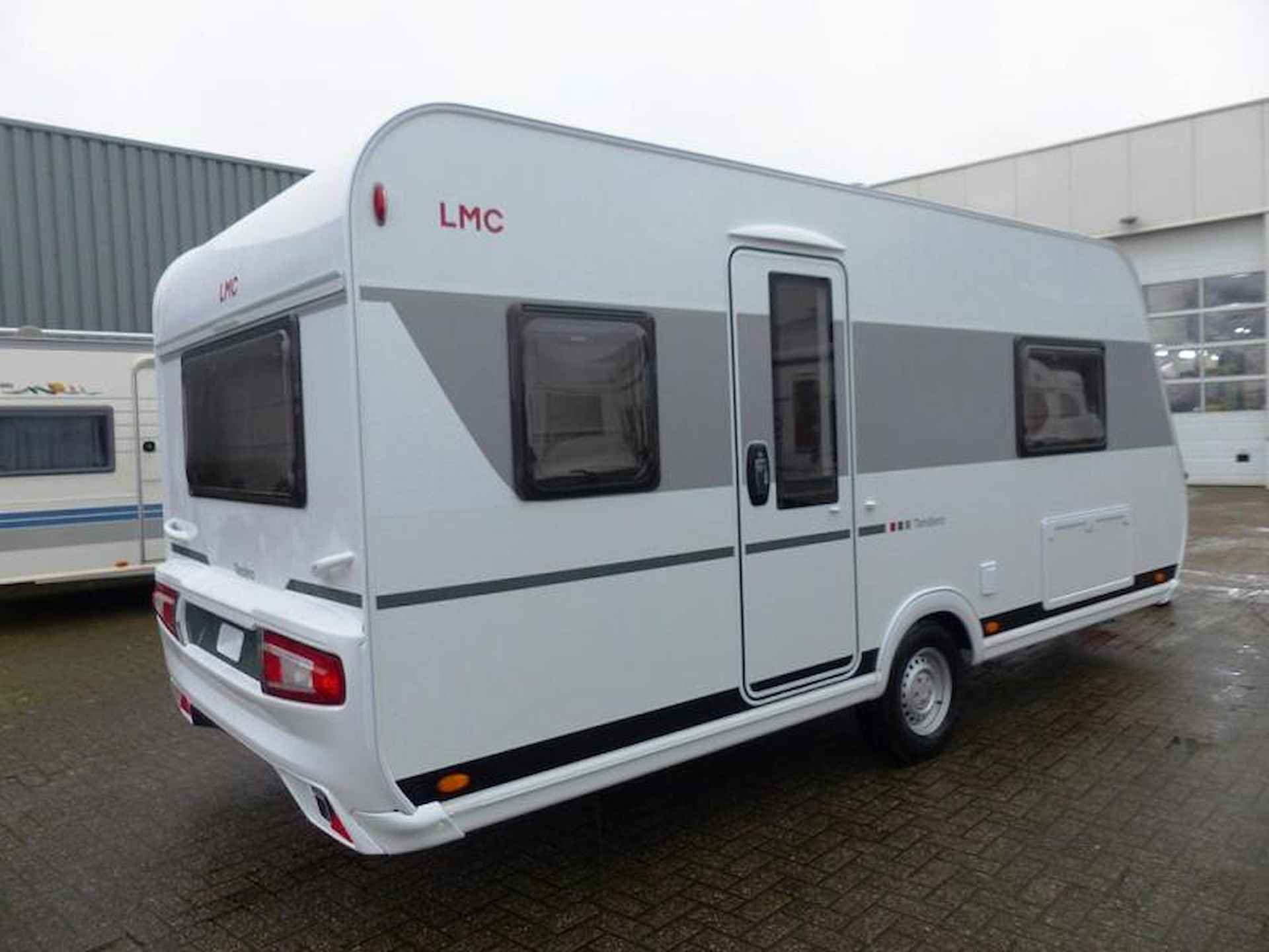 LMC Tandero 480 D met fransbed - 3/15