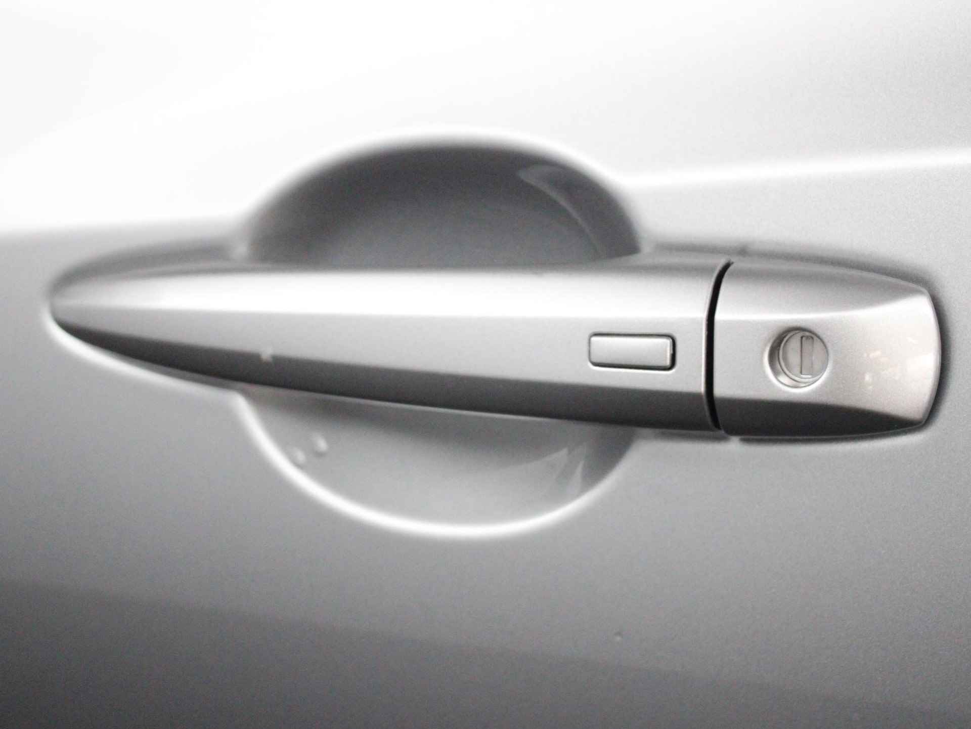 Nissan Juke 1.0 DIG-T 114 DCT7 N-Design | Automaat | LED | Navi | Clima | Cruise |  360° camera | LM velgen 19" | NL-auto! | Apple Carplay/Android Auto - 26/46