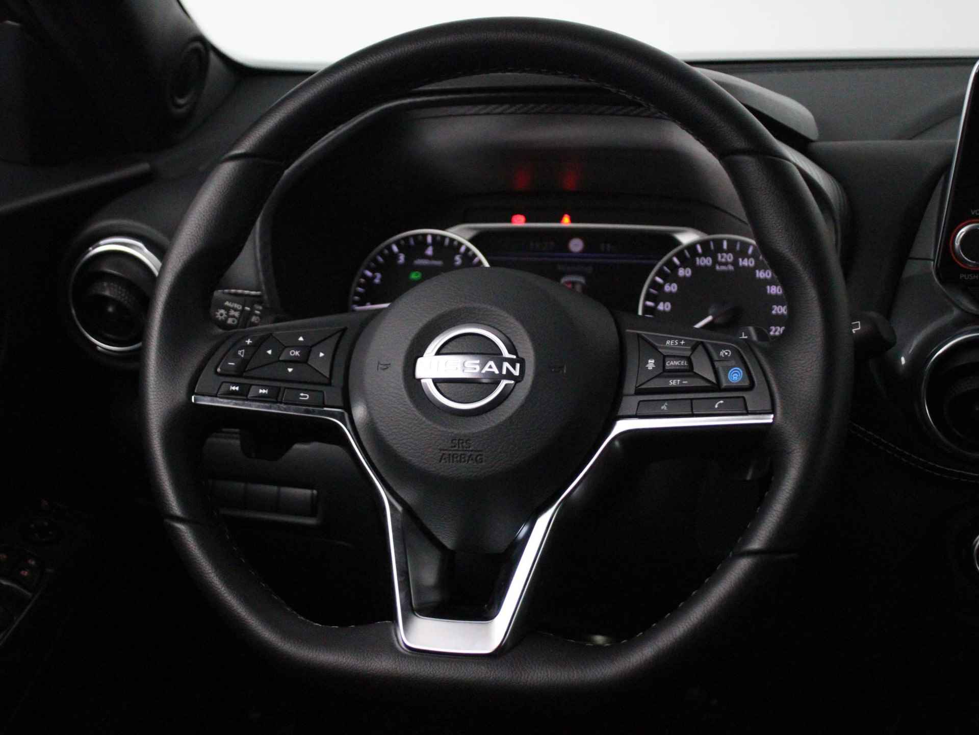 Nissan Juke 1.0 DIG-T 114 DCT7 N-Design | Automaat | LED | Navi | Clima | Cruise |  360° camera | LM velgen 19" | NL-auto! | Apple Carplay/Android Auto - 31/46