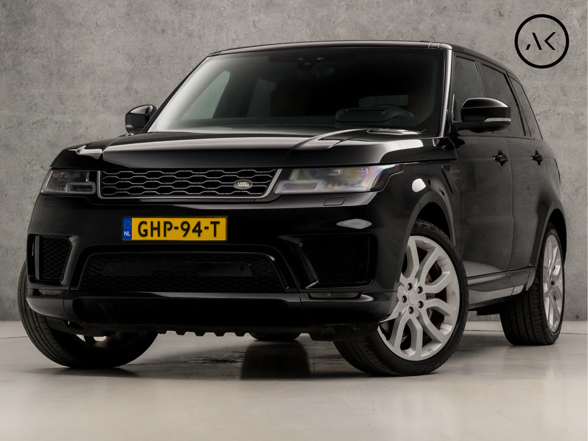 Land Rover Range Rover Sport 3.0 V6 SC HSE Dynamic 340Pk (PANORAMADAK, SFEER VERLICHTING, HEAD-UP DISPLAY, KEYLESS ENTRY, STANDKACHEL, KOELKAST, STOELKOELING/VERWARMING, DEALER ONDERHOUDEN, APPLE CARPLAY, MEMORY STOELEN, NIEUWSTAAT)