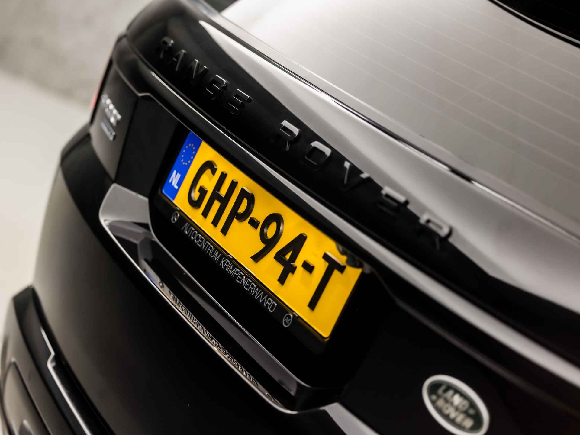 Land Rover Range Rover Sport 3.0 V6 SC HSE Dynamic 340Pk (PANORAMADAK, SFEER VERLICHTING, HEAD-UP DISPLAY, KEYLESS ENTRY, STANDKACHEL, KOELKAST, STOELKOELING/VERWARMING, DEALER ONDERHOUDEN, APPLE CARPLAY, MEMORY STOELEN, NIEUWSTAAT) - 38/49